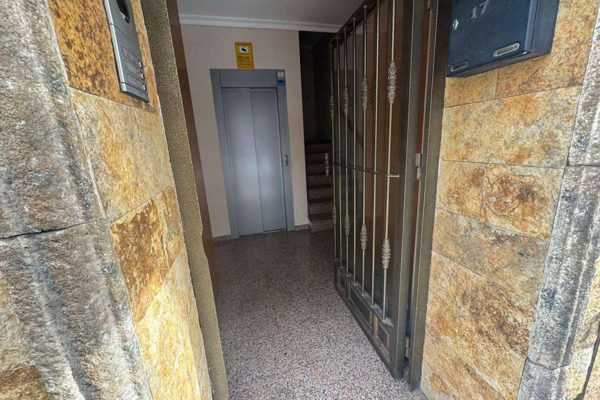 Reventa - Apartamento / piso - Torrevieja - Centro