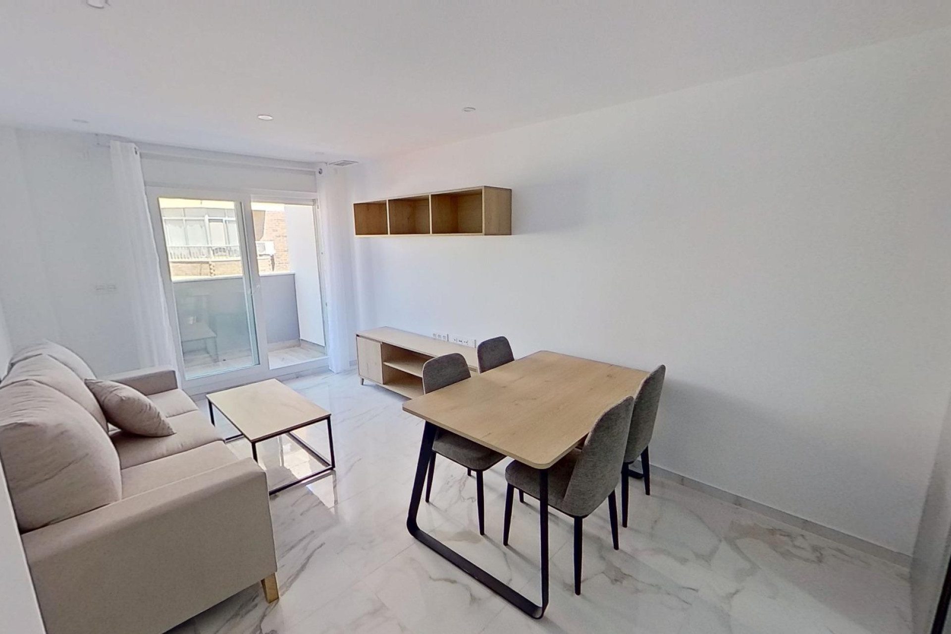 Reventa - Apartamento / piso - Torrevieja - Centro