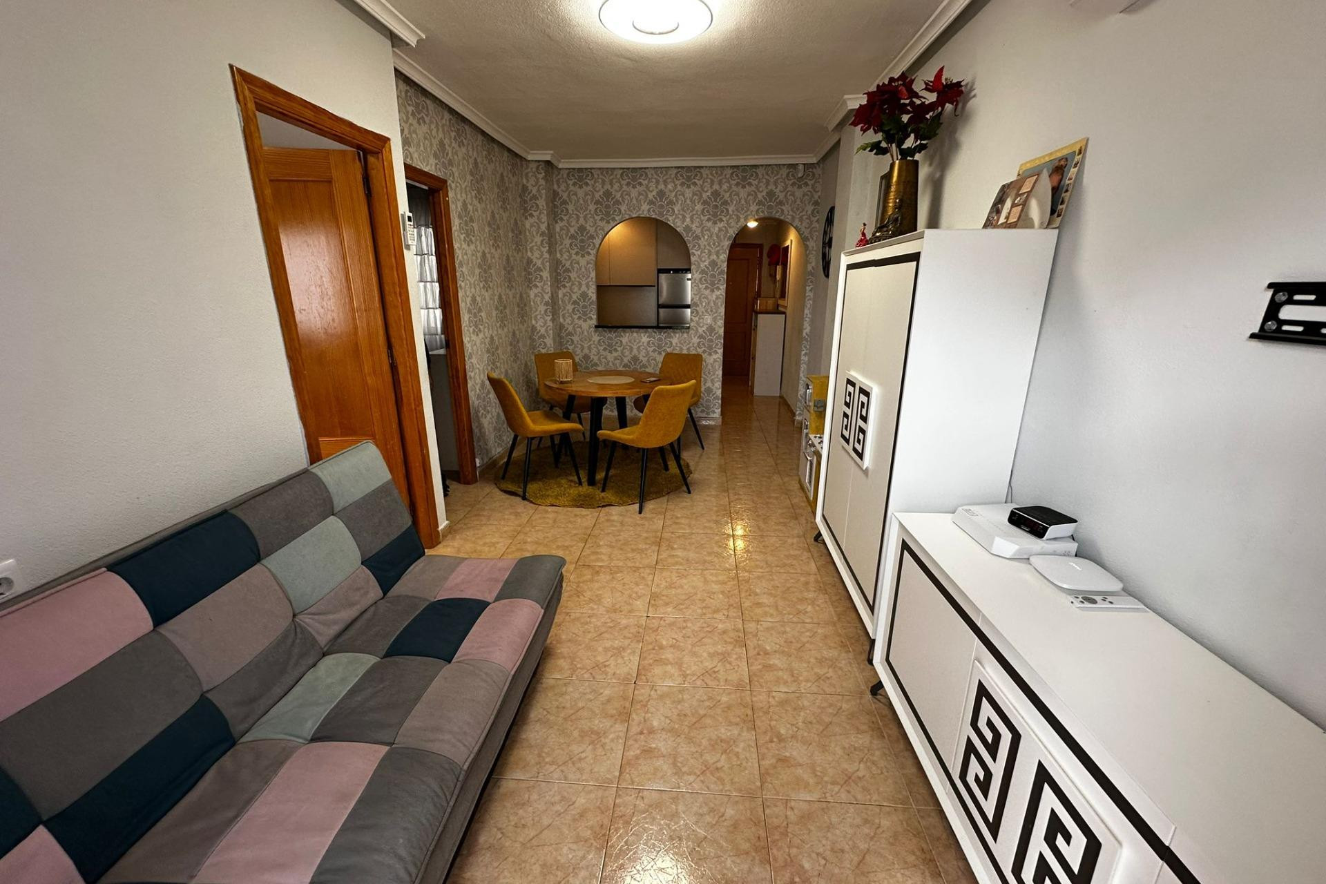Reventa - Apartamento / piso - Torrevieja - Centro