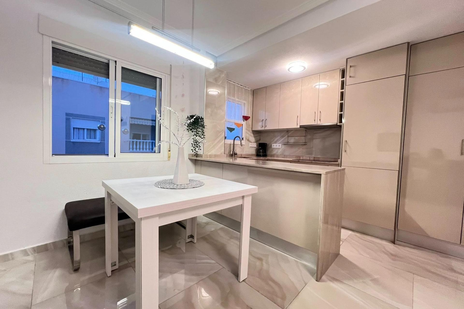 Reventa - Apartamento / piso - Torrevieja - Centro