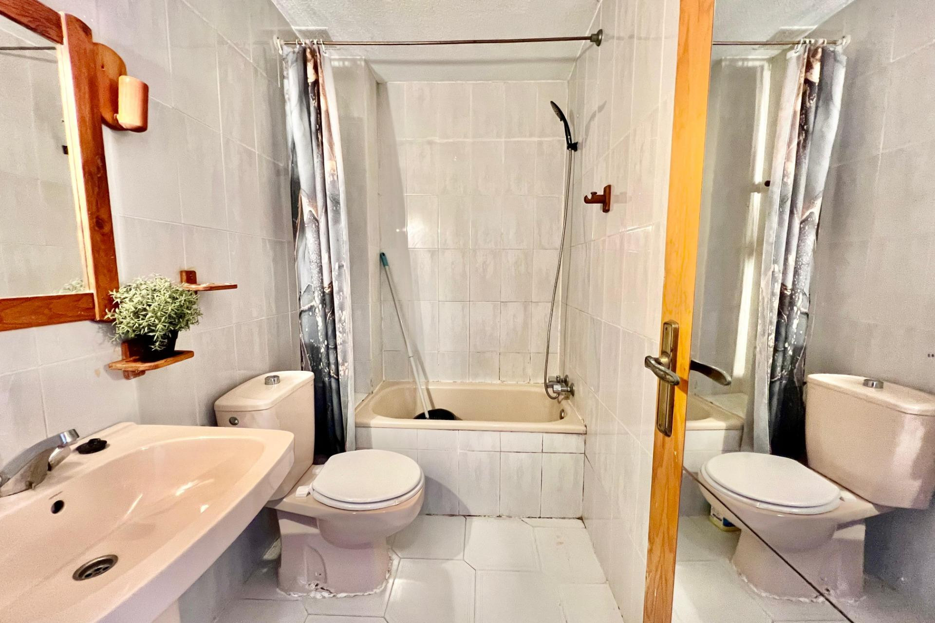 Reventa - Apartamento / piso - Torrevieja - Centro