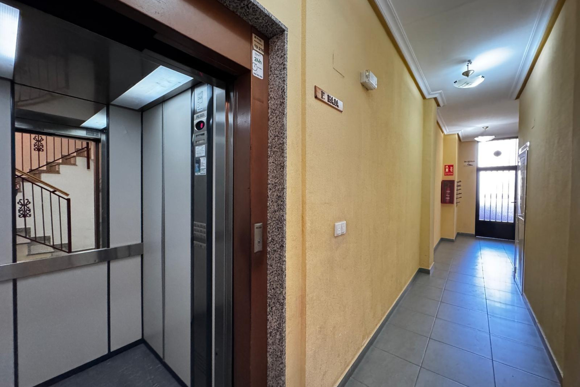 Reventa - Apartamento / piso - Torrevieja - Centro