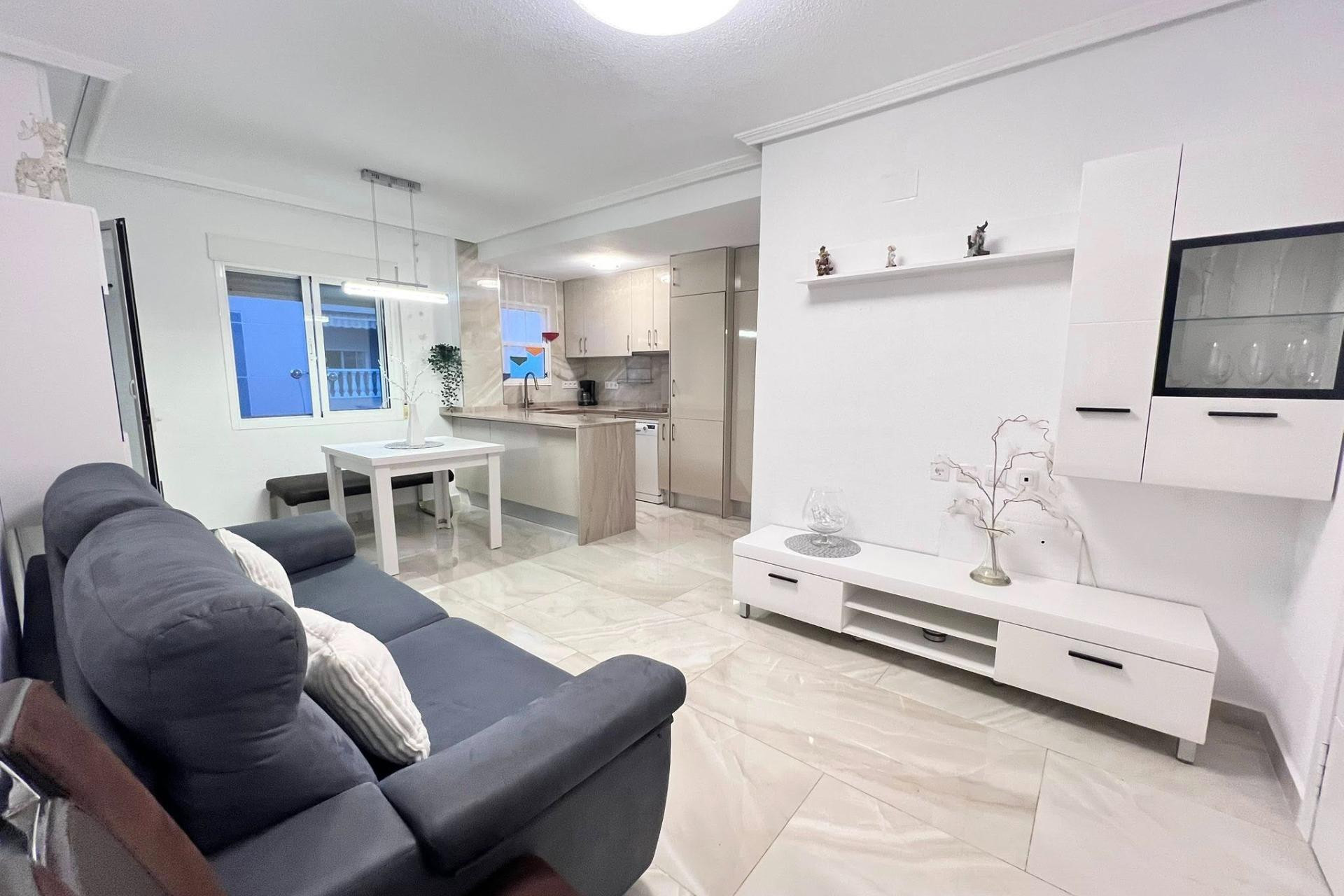 Reventa - Apartamento / piso - Torrevieja - Centro