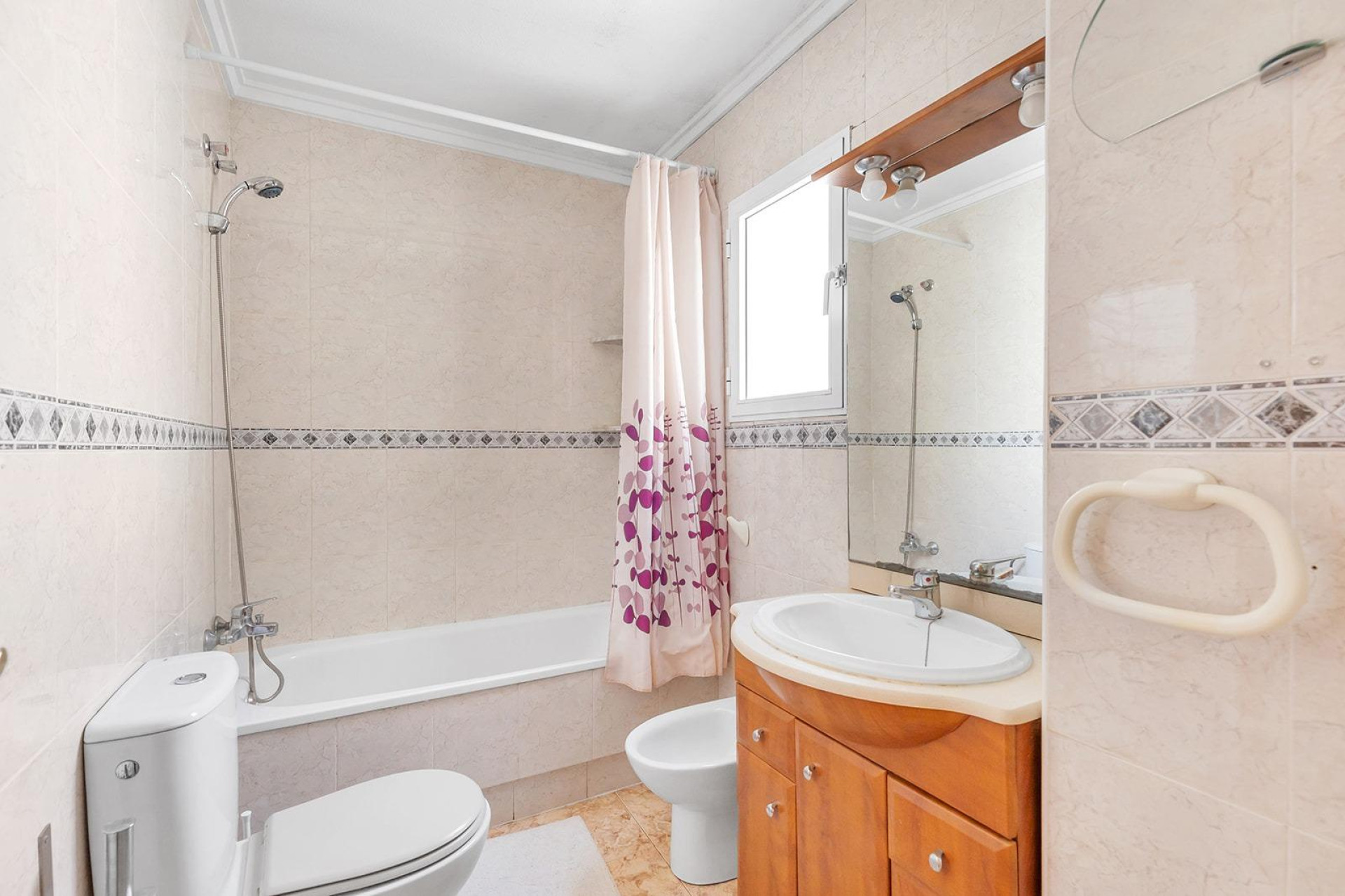 Reventa - Apartamento / piso - Torrevieja - Estacion de autobuses