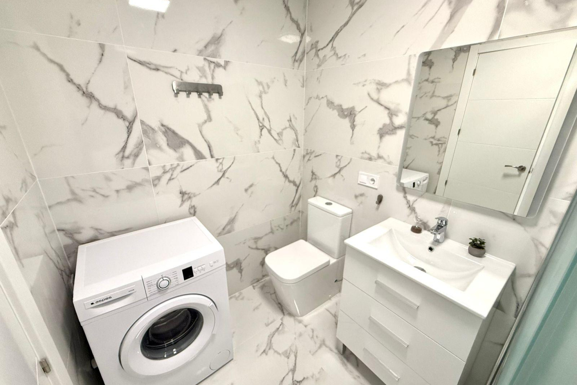 Reventa - Apartamento / piso - Torrevieja - Estacion de autobuses