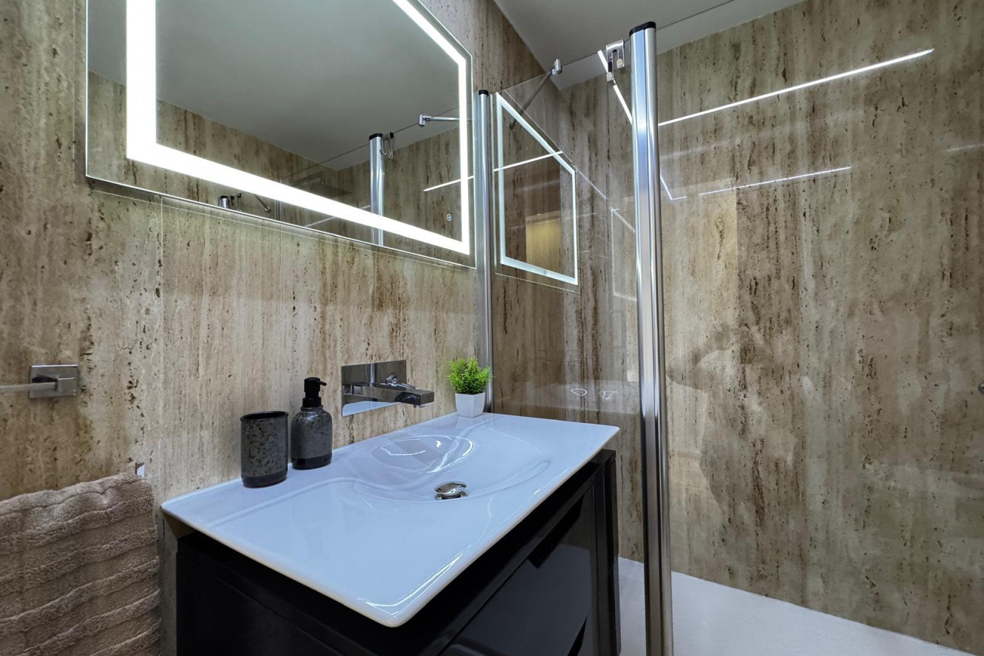 Reventa - Apartamento / piso - Torrevieja - Estacion de autobuses