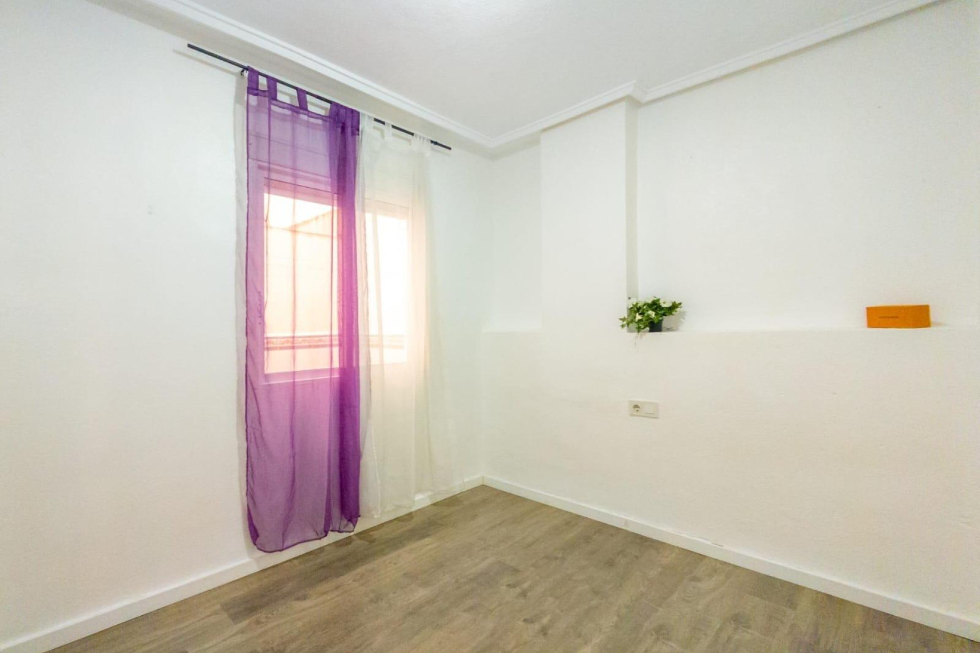 Reventa - Apartamento / piso - Torrevieja - Estacion de autobuses