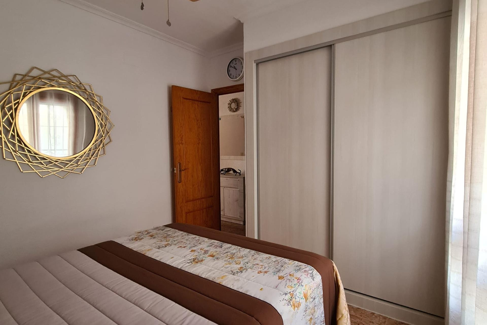 Reventa - Apartamento / piso - Torrevieja - Estacion de autobuses