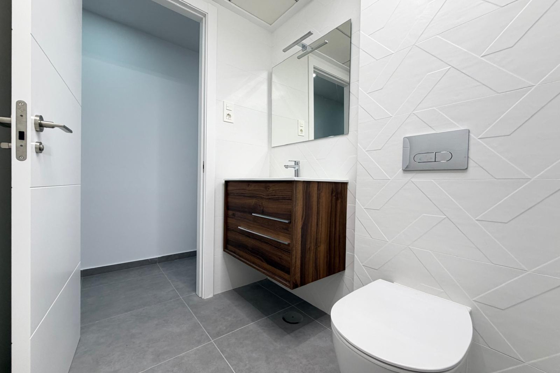 Reventa - Apartamento / piso - Torrevieja - Estacion de autobuses