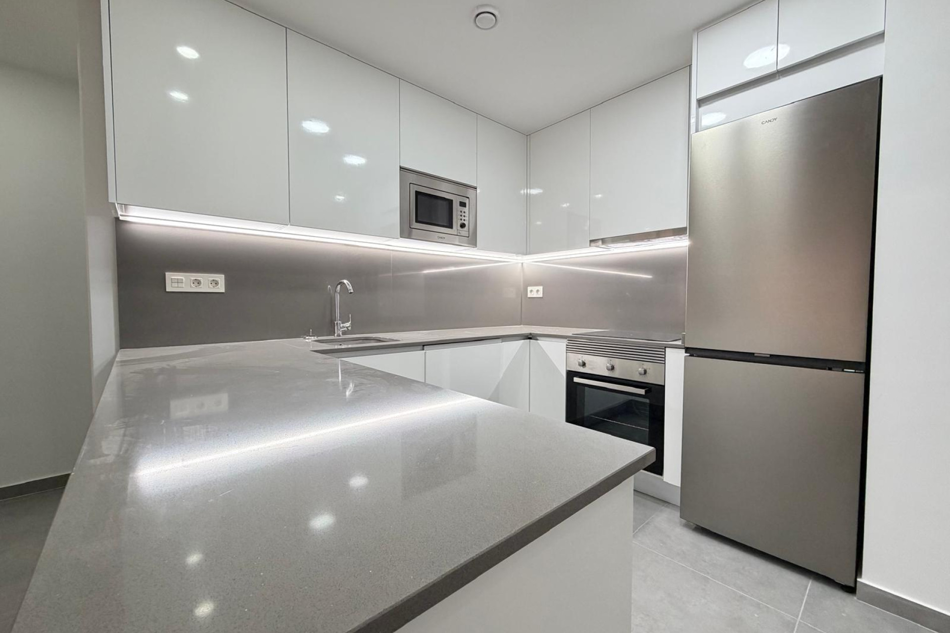 Reventa - Apartamento / piso - Torrevieja - Estacion de autobuses