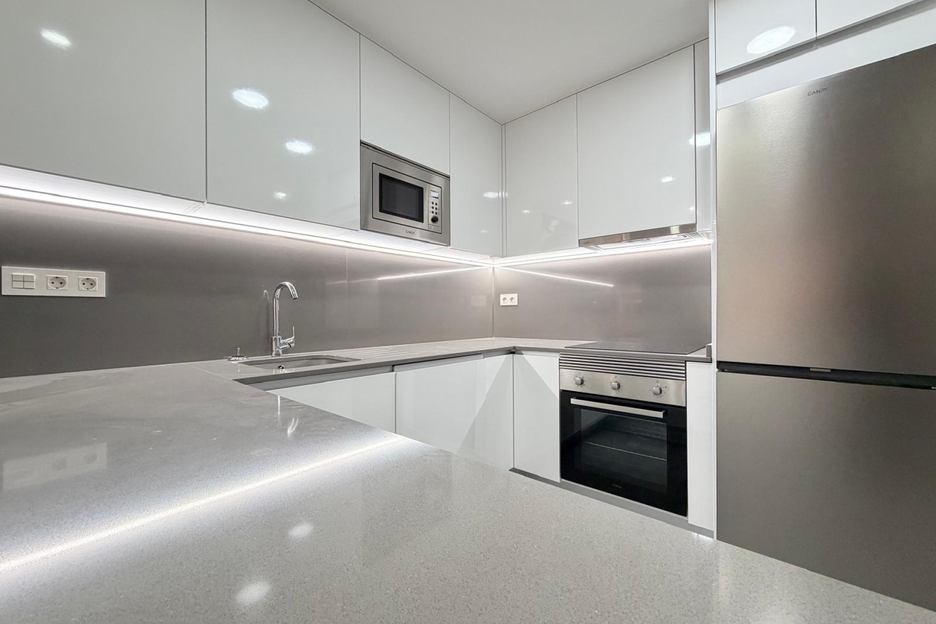 Reventa - Apartamento / piso - Torrevieja - Estacion de autobuses