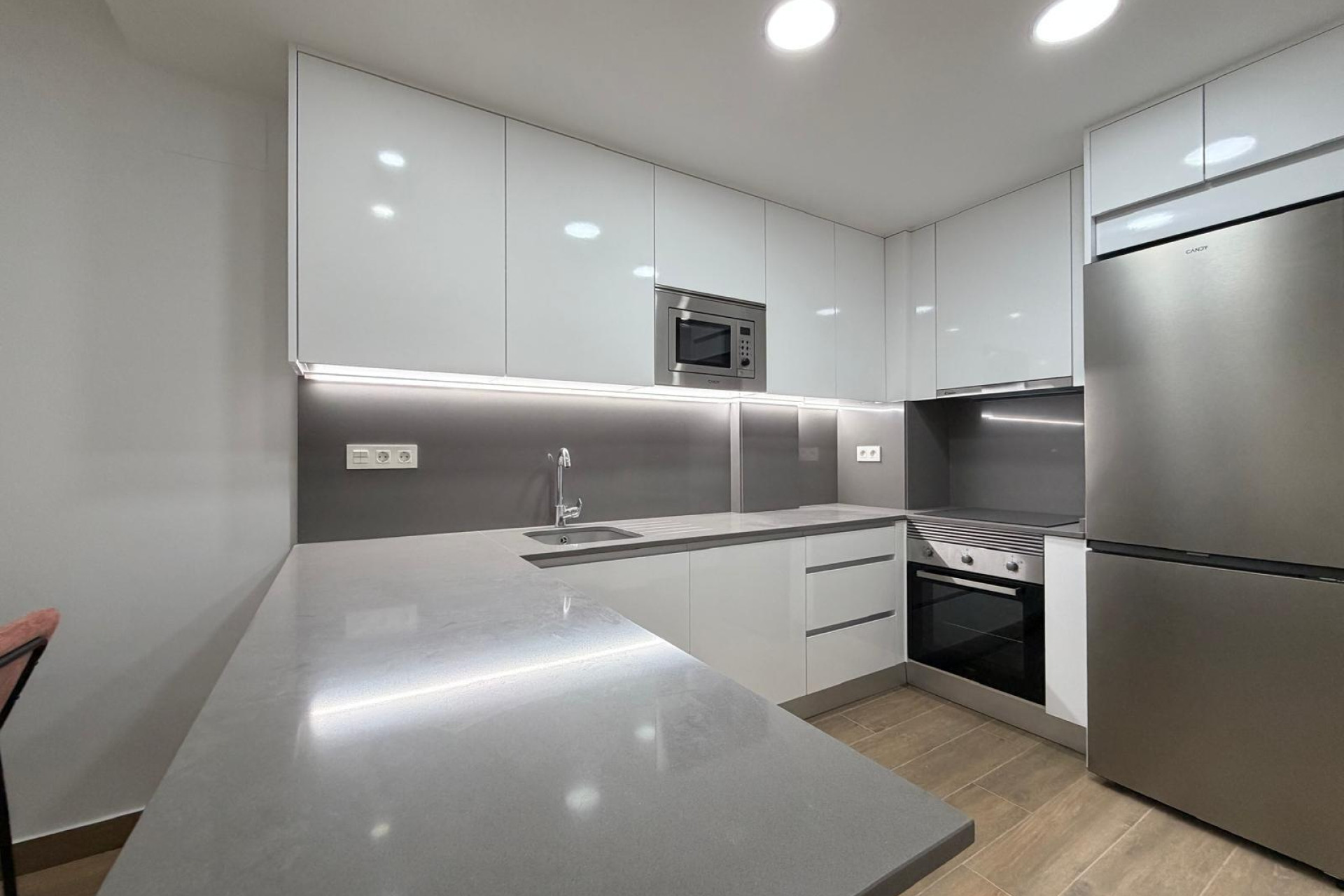 Reventa - Apartamento / piso - Torrevieja - Estacion de autobuses