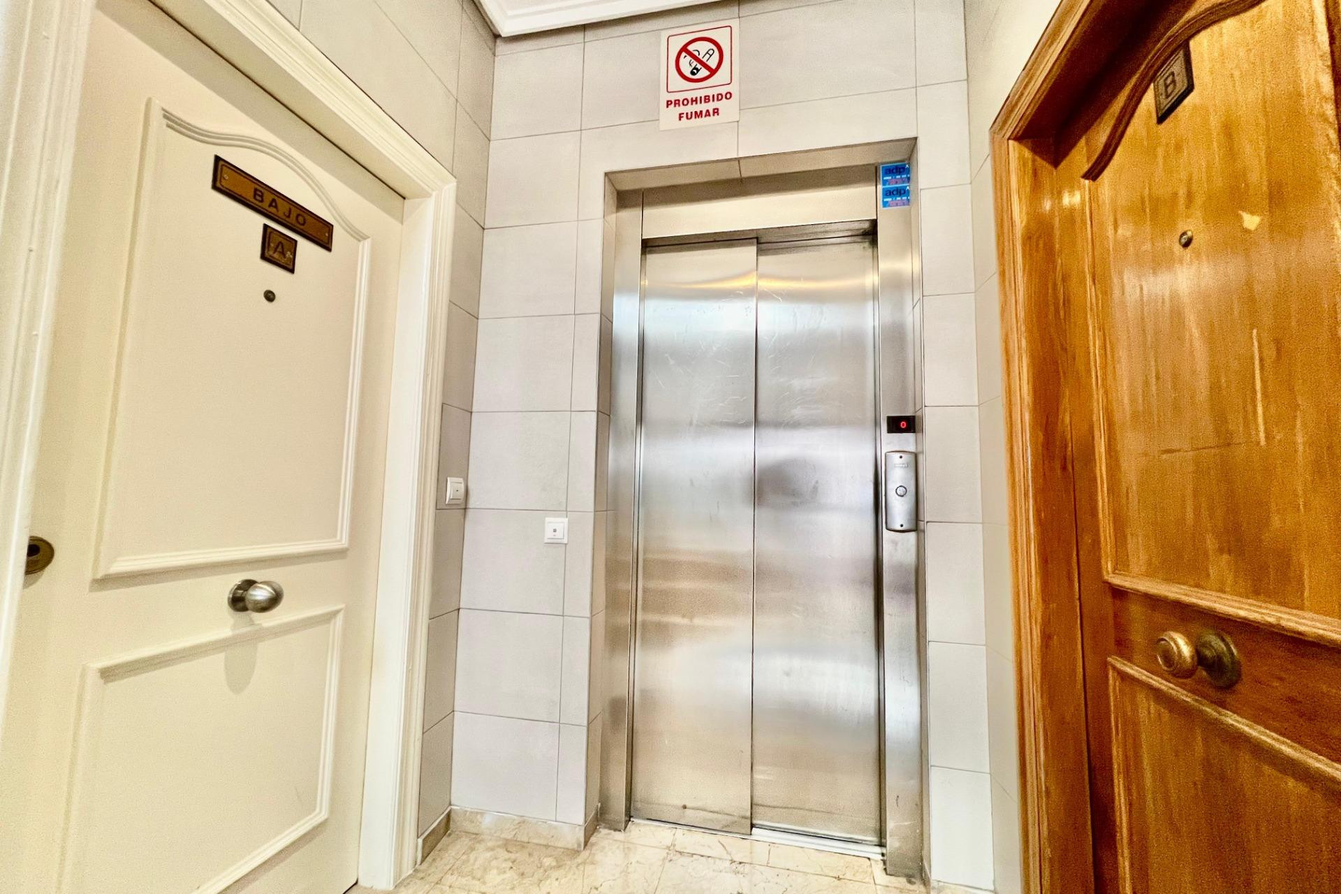 Reventa - Apartamento / piso - Torrevieja - Habaneras