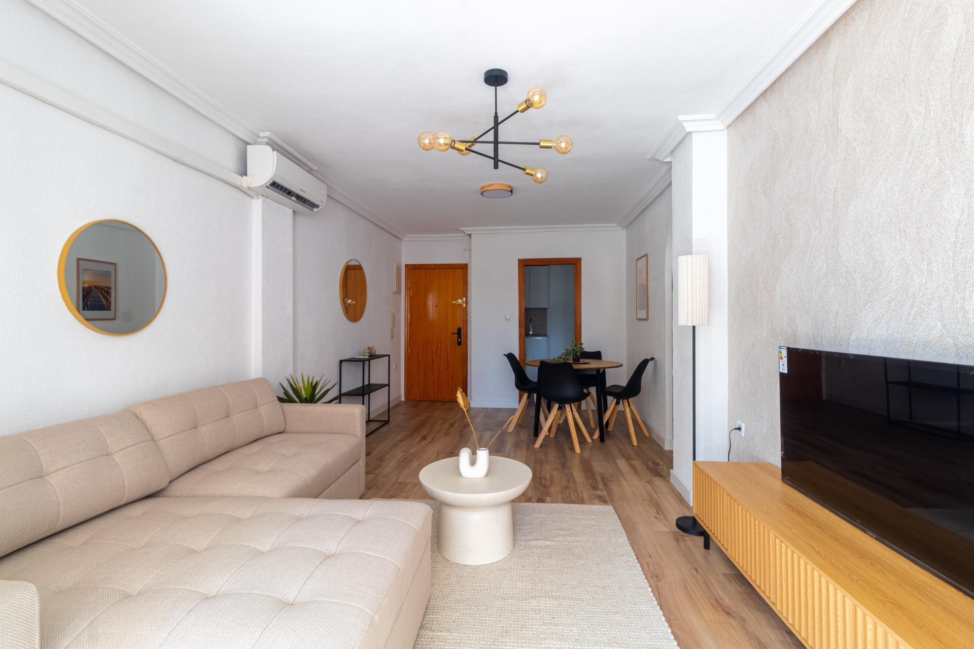 Reventa - Apartamento / piso - Torrevieja - La Mata pueblo