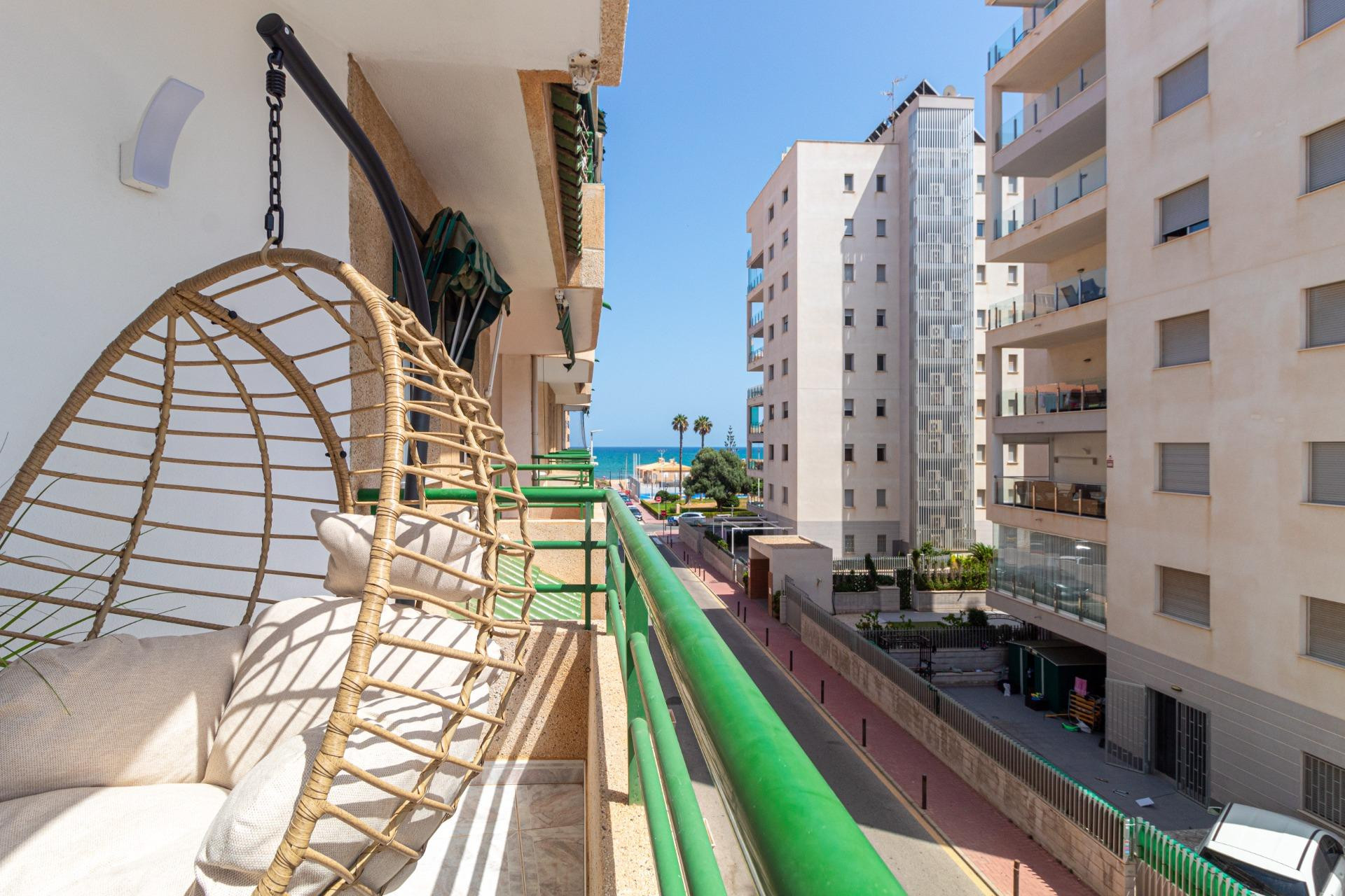 Reventa - Apartamento / piso - Torrevieja - La Mata pueblo