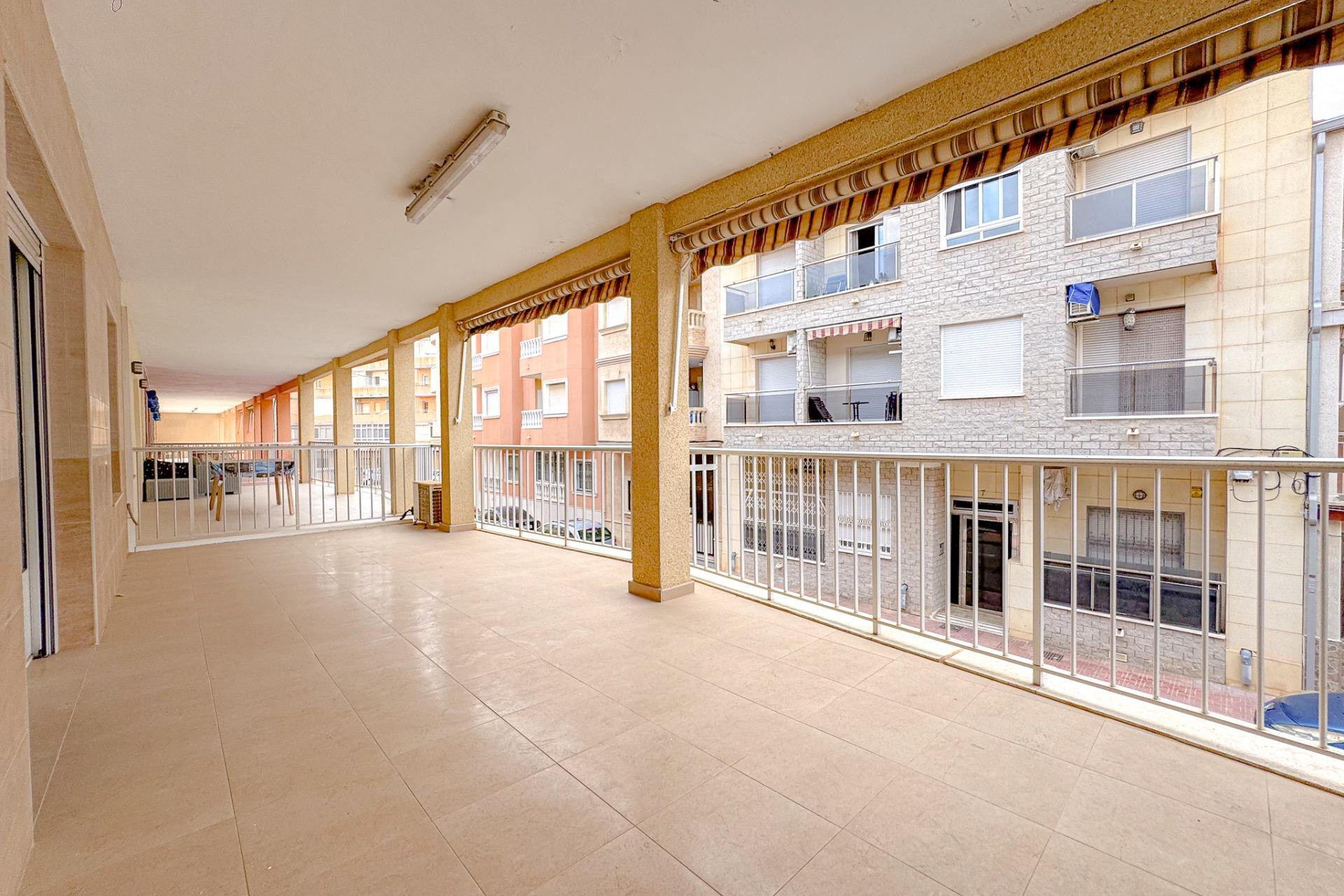 Reventa - Apartamento / piso - Torrevieja - La Mata pueblo