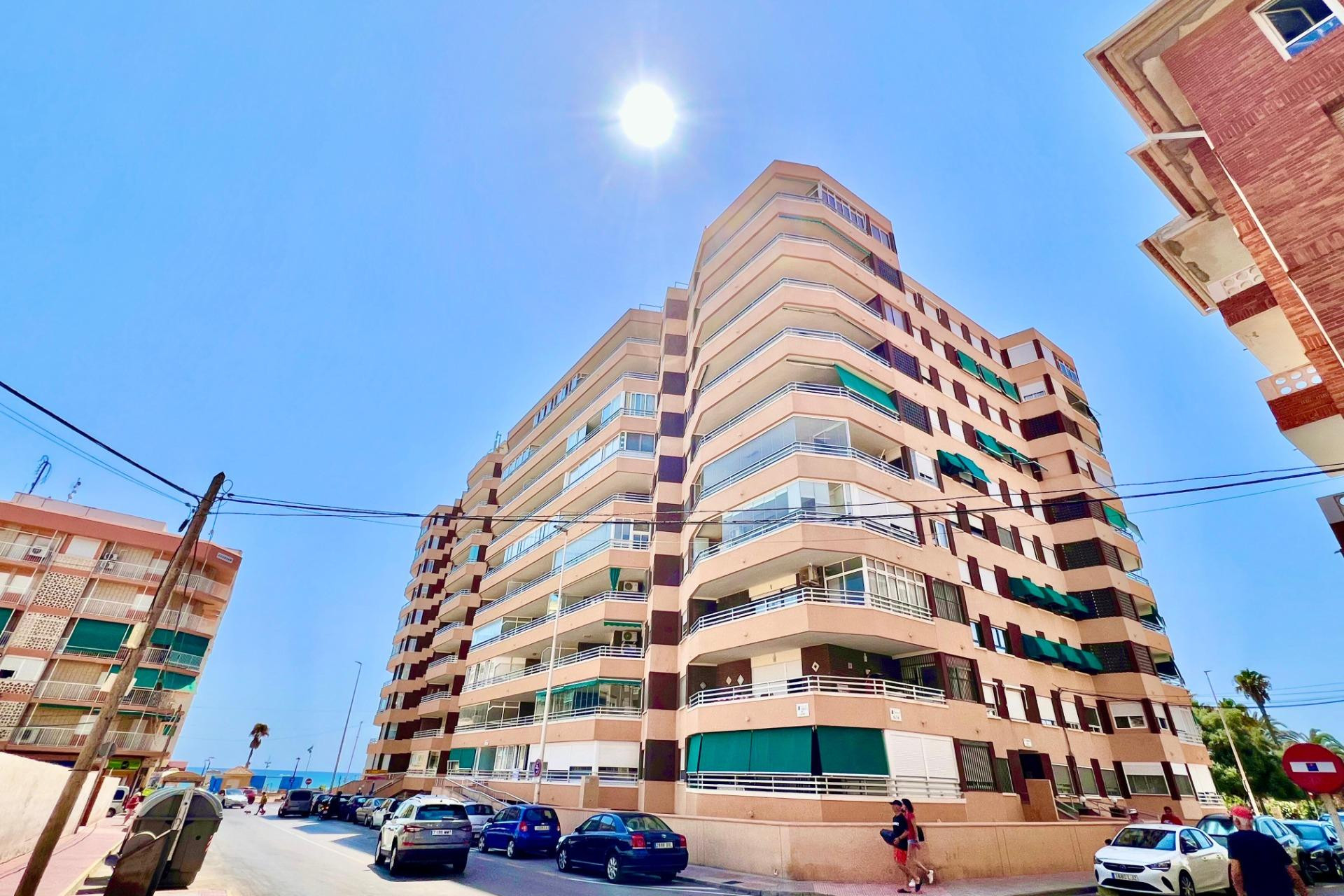 Reventa - Apartamento / piso - Torrevieja - La Mata