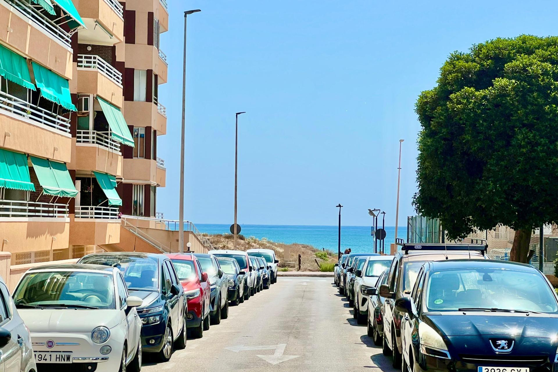 Reventa - Apartamento / piso - Torrevieja - La Mata