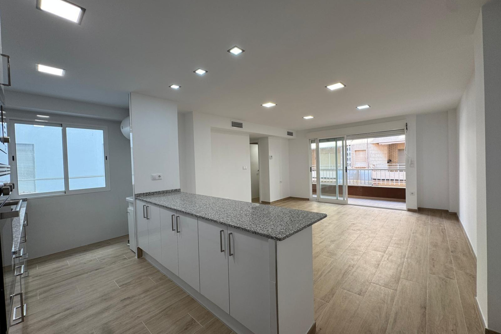 Reventa - Apartamento / piso - Torrevieja - La Mata