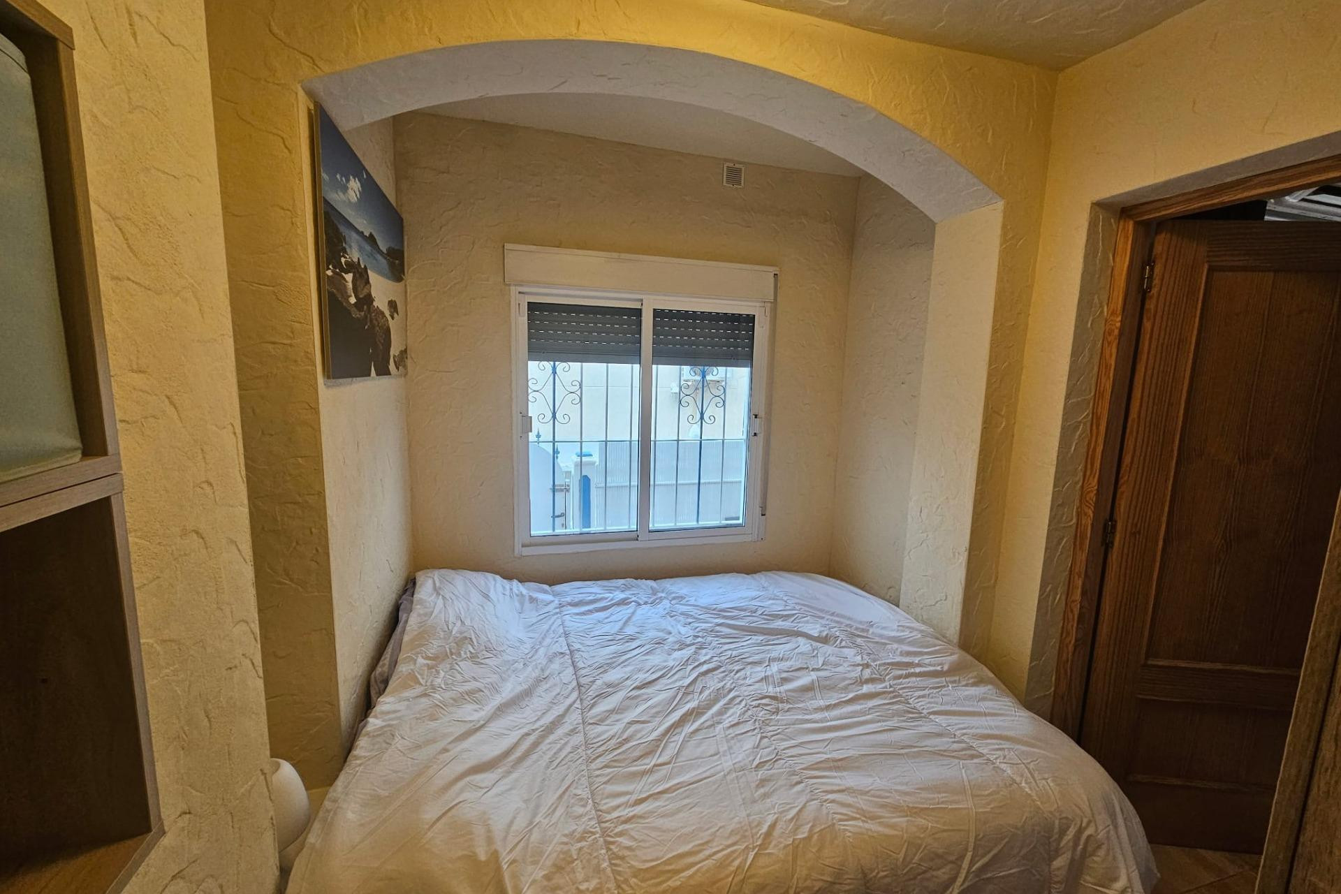 Reventa - Apartamento / piso - Torrevieja - Lago jardin