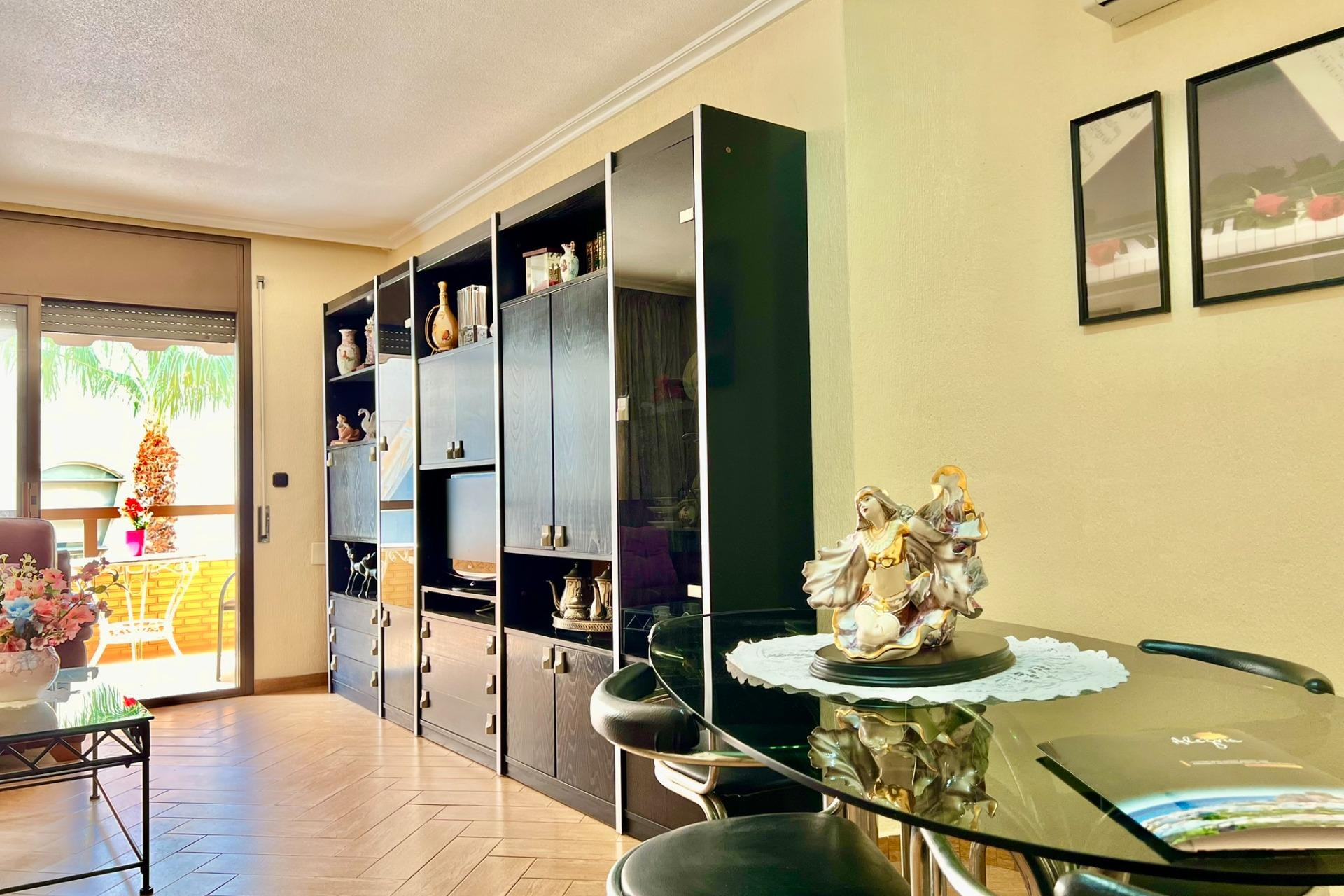 Reventa - Apartamento / piso - Torrevieja - Las Piscinas Naturales