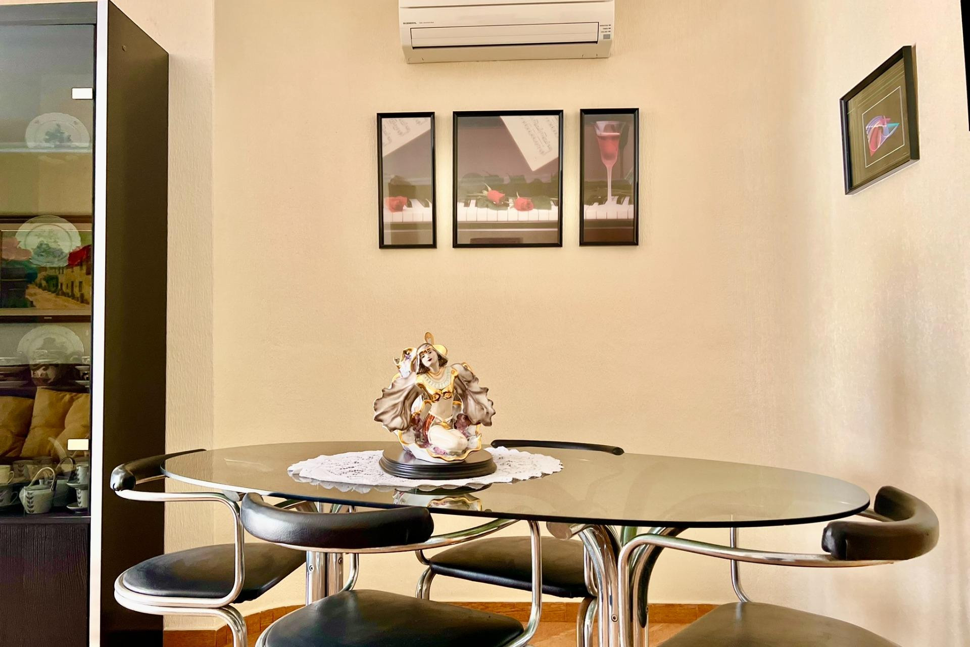 Reventa - Apartamento / piso - Torrevieja - Las Piscinas Naturales