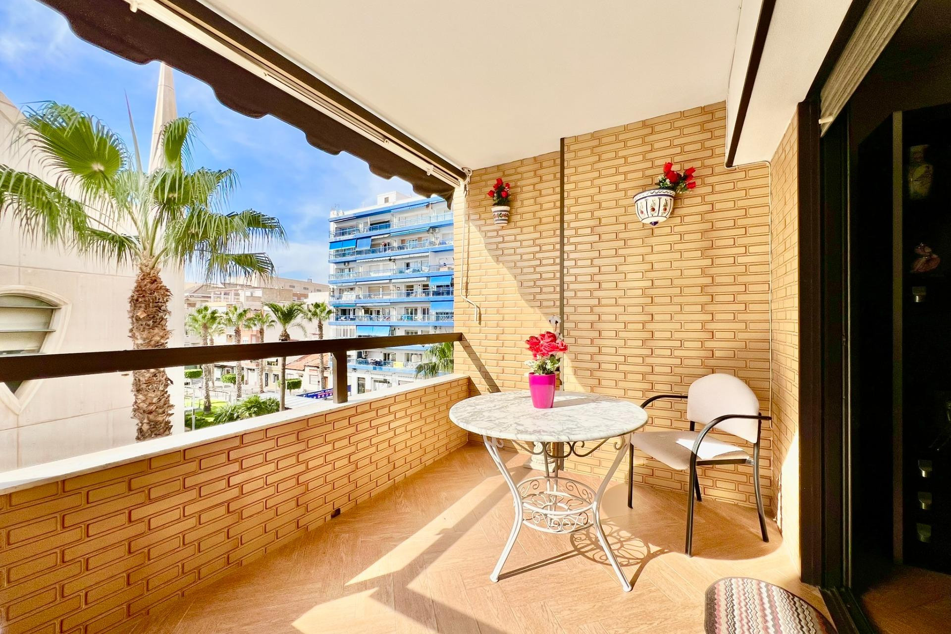 Reventa - Apartamento / piso - Torrevieja - Las Piscinas Naturales