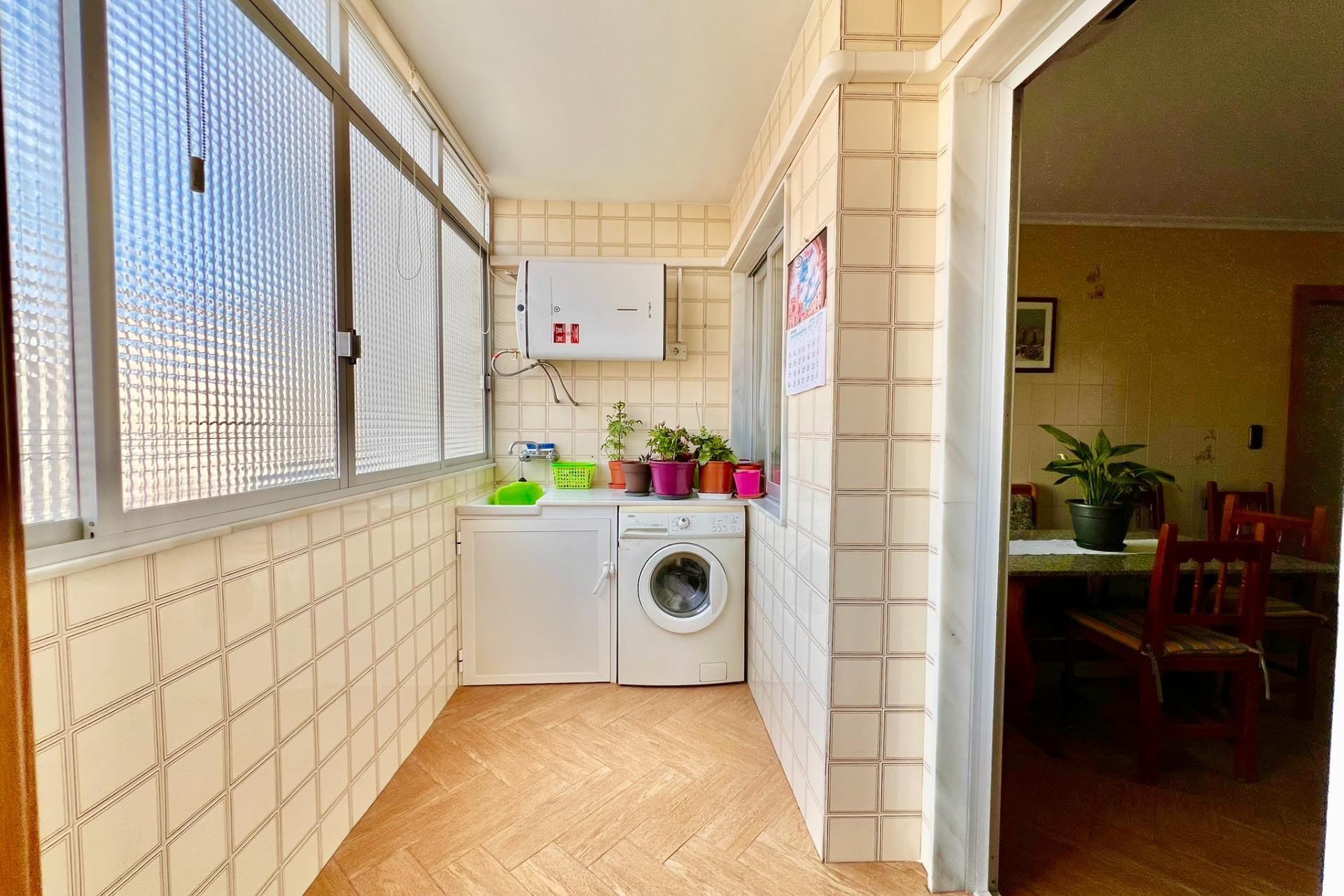 Reventa - Apartamento / piso - Torrevieja - Las Piscinas Naturales