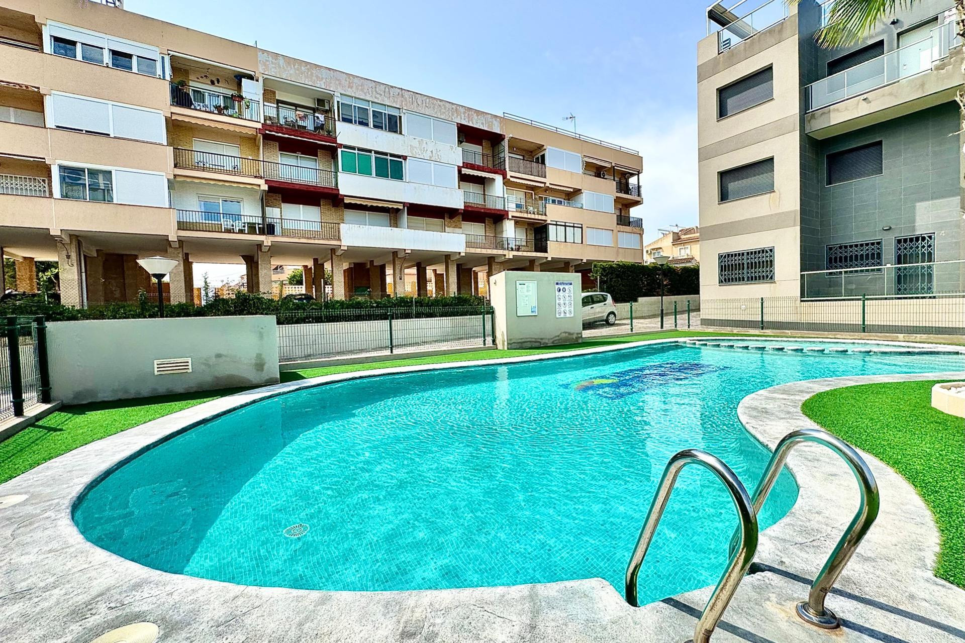 Reventa - Apartamento / piso - Torrevieja - Los Frutales