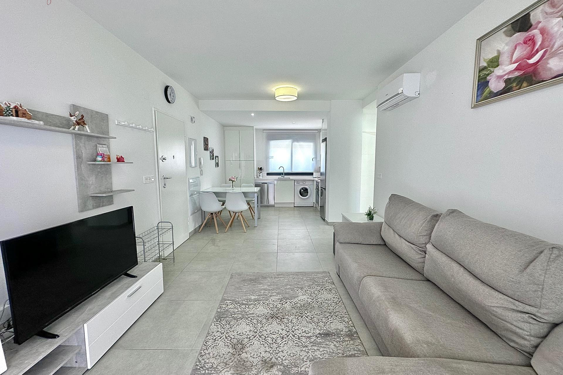 Reventa - Apartamento / piso - Torrevieja - Los Frutales