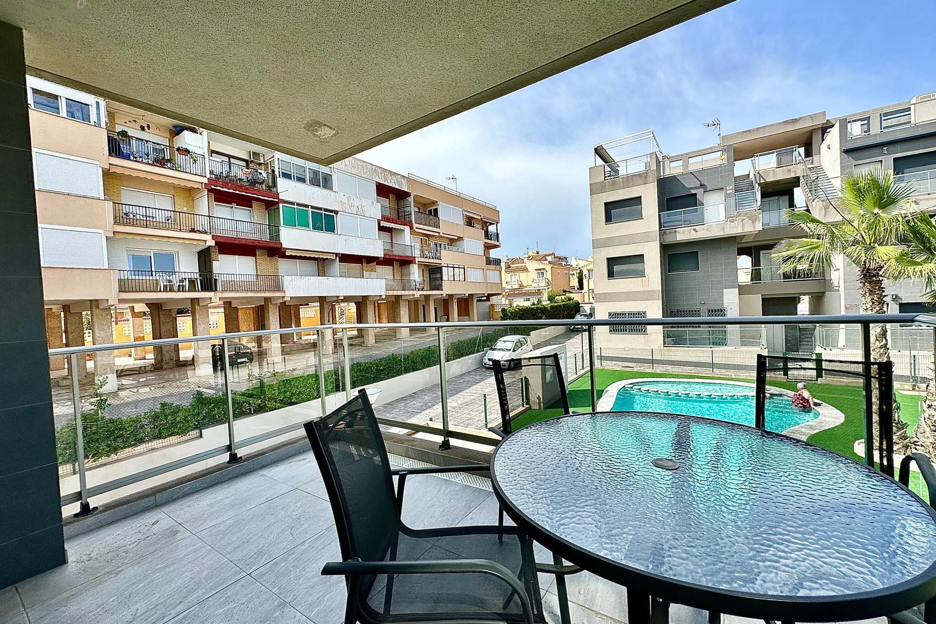 Reventa - Apartamento / piso - Torrevieja - Los Frutales