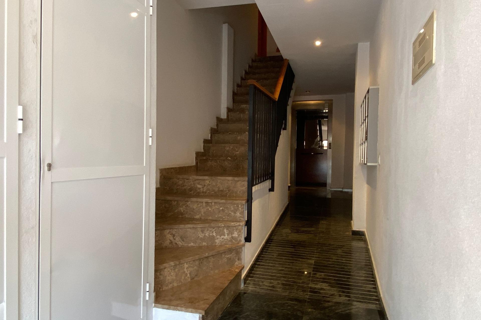 Reventa - Apartamento / piso - Torrevieja - Paseo maritimo