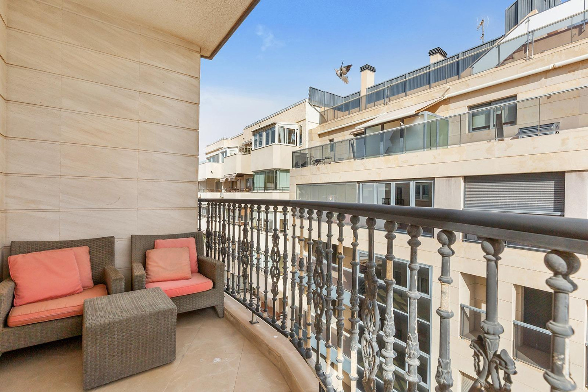 Reventa - Apartamento / piso - Torrevieja - Paseo maritimo