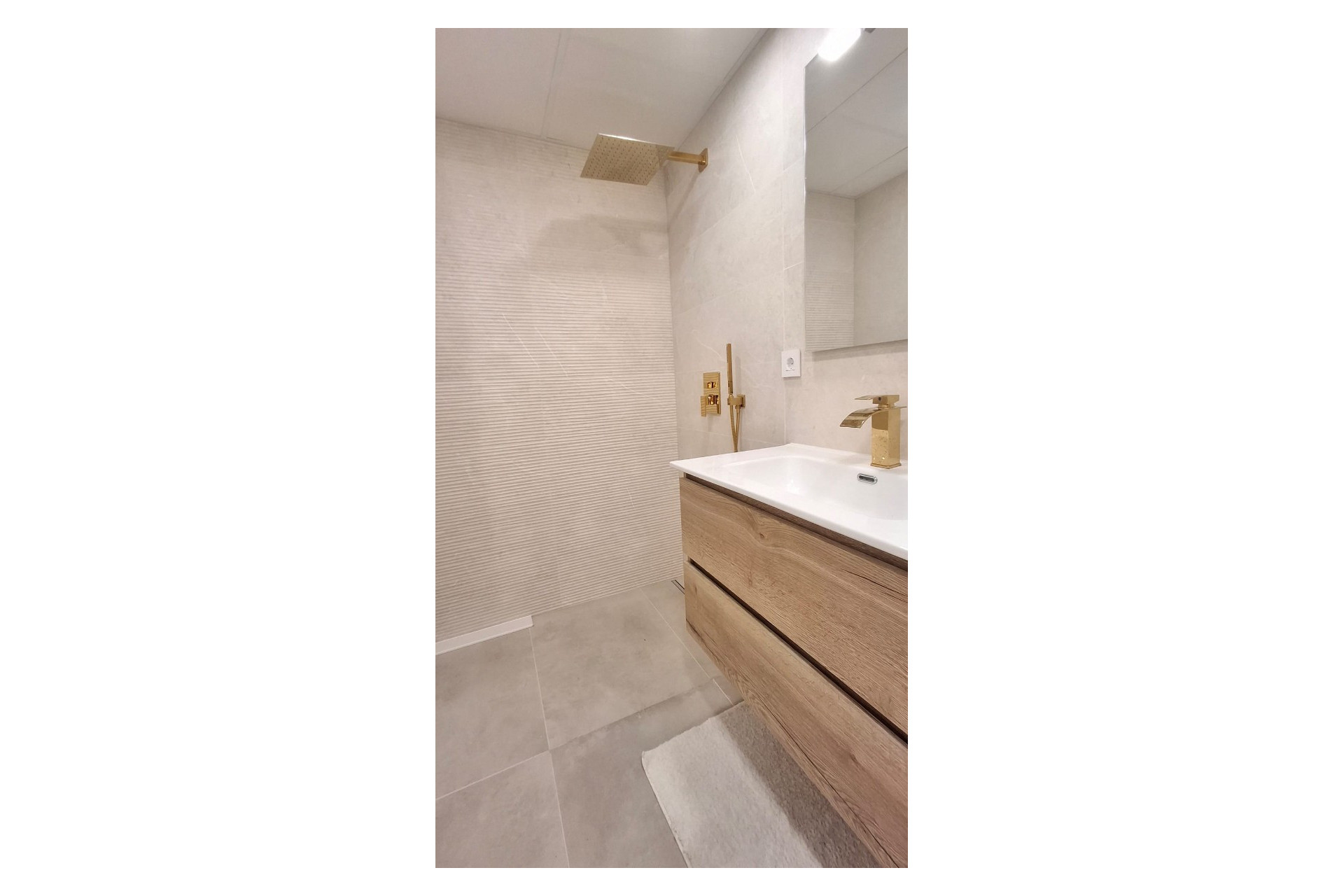 Reventa - Apartamento / piso - Torrevieja - Playa Acequion