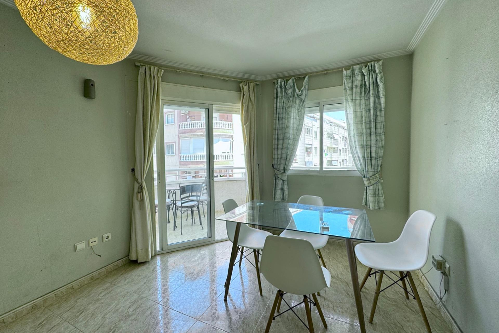 Reventa - Apartamento / piso - Torrevieja - Playa del cura