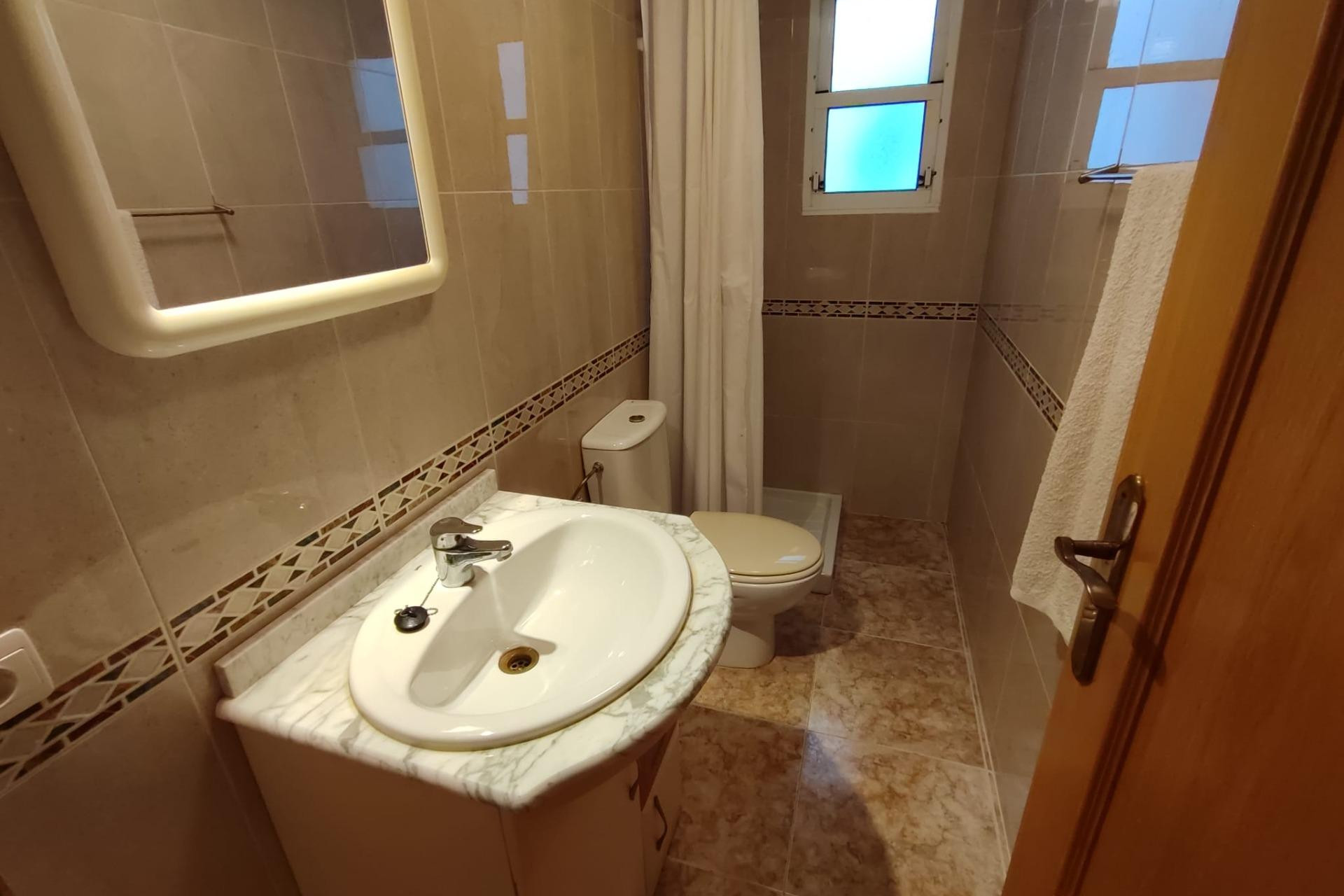 Reventa - Apartamento / piso - Torrevieja - Playa del cura