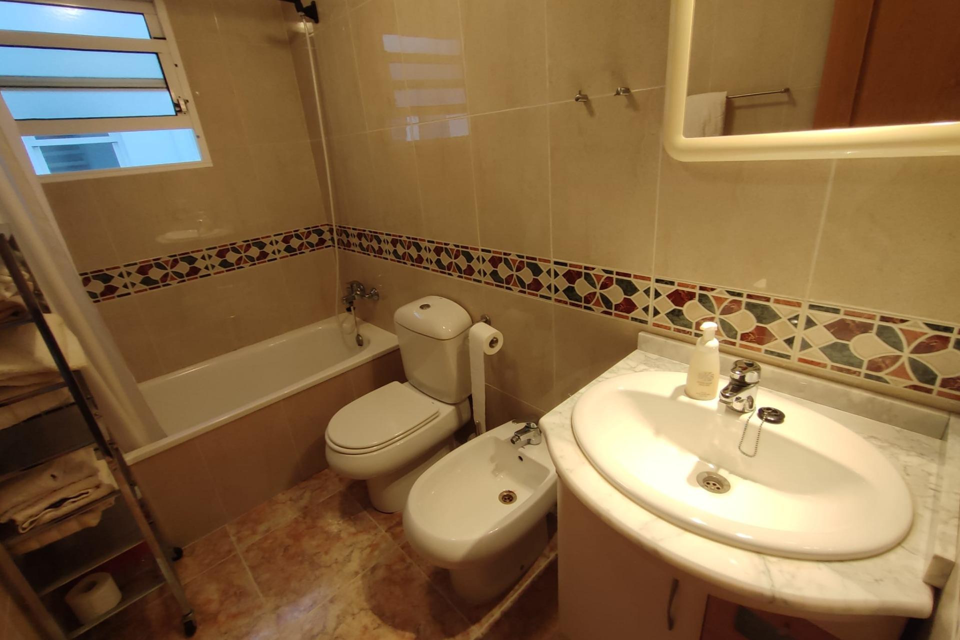 Reventa - Apartamento / piso - Torrevieja - Playa del cura