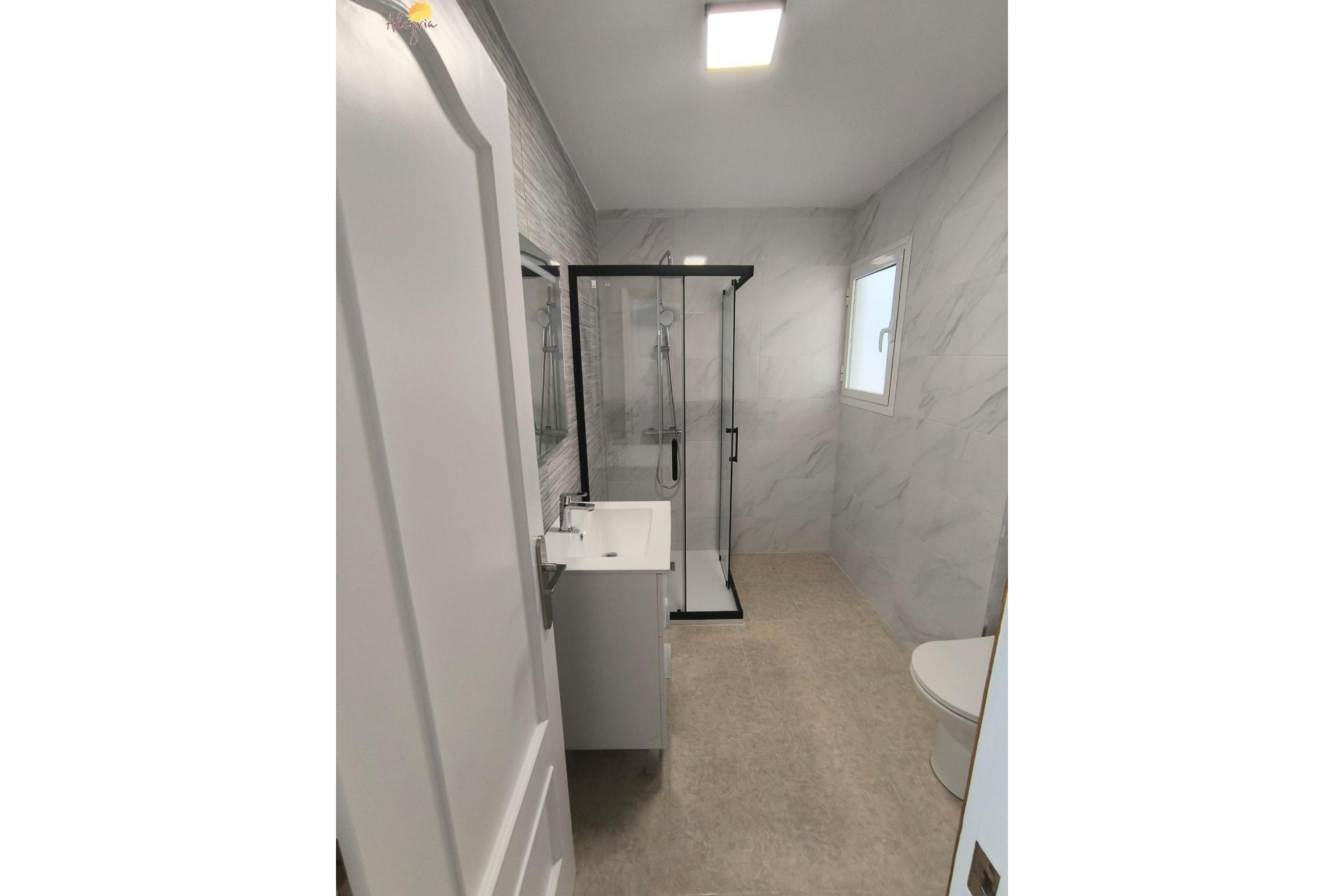 Reventa - Apartamento / piso - Torrevieja - Playa del Cura