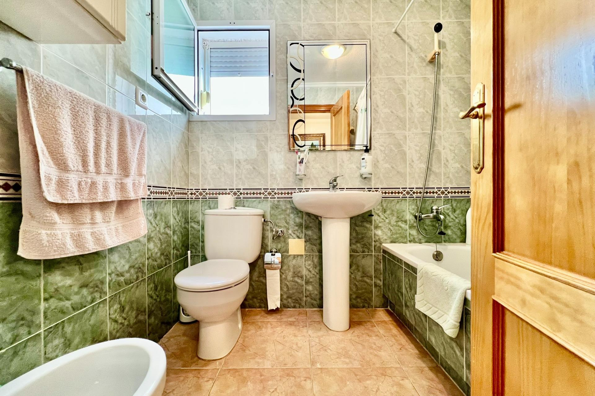 Reventa - Apartamento / piso - Torrevieja - Playa del Cura