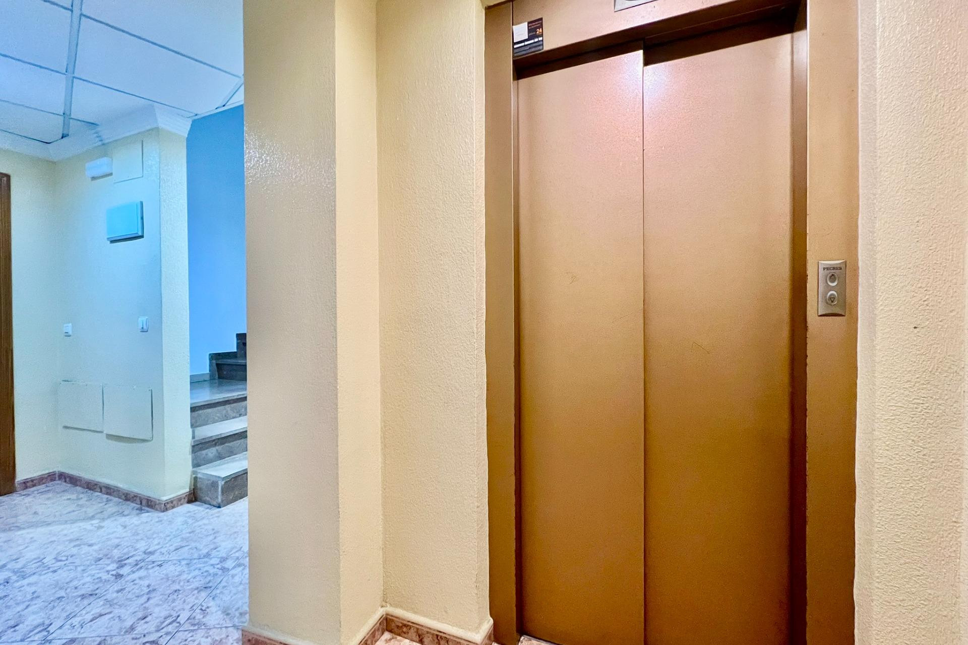 Reventa - Apartamento / piso - Torrevieja - Playa del Cura