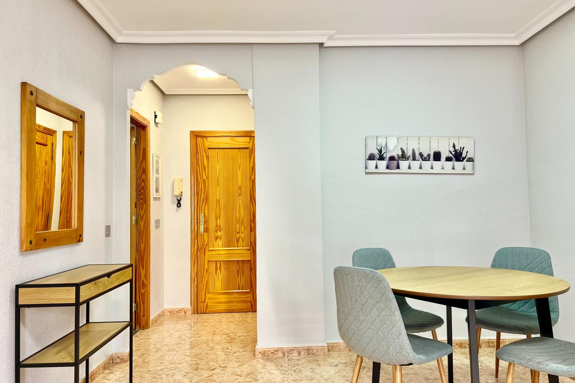 Reventa - Apartamento / piso - Torrevieja - Playa del Cura