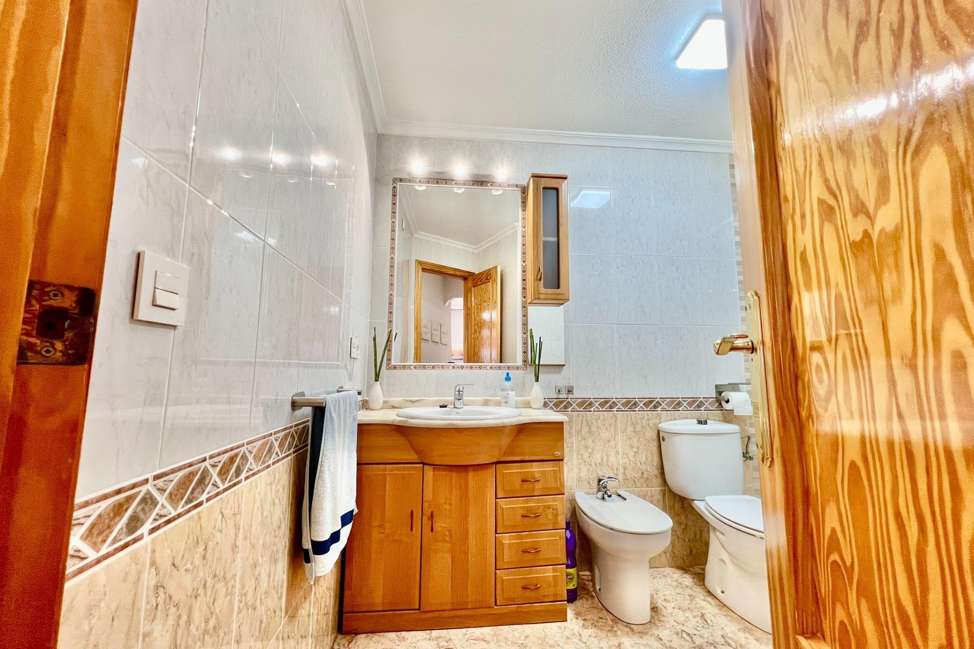 Reventa - Apartamento / piso - Torrevieja - Playa del Cura