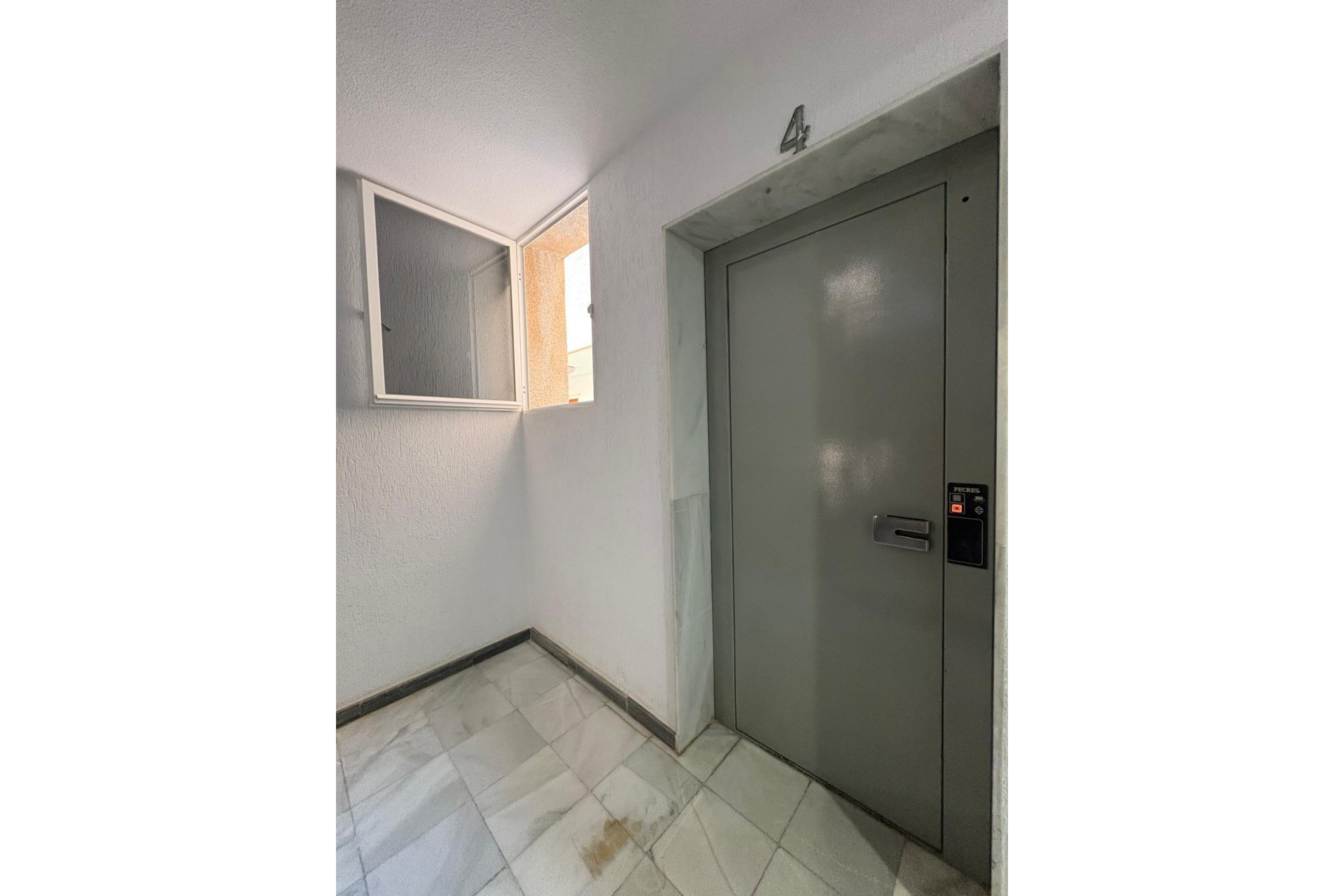 Reventa - Apartamento / piso - Torrevieja - Playa del Cura