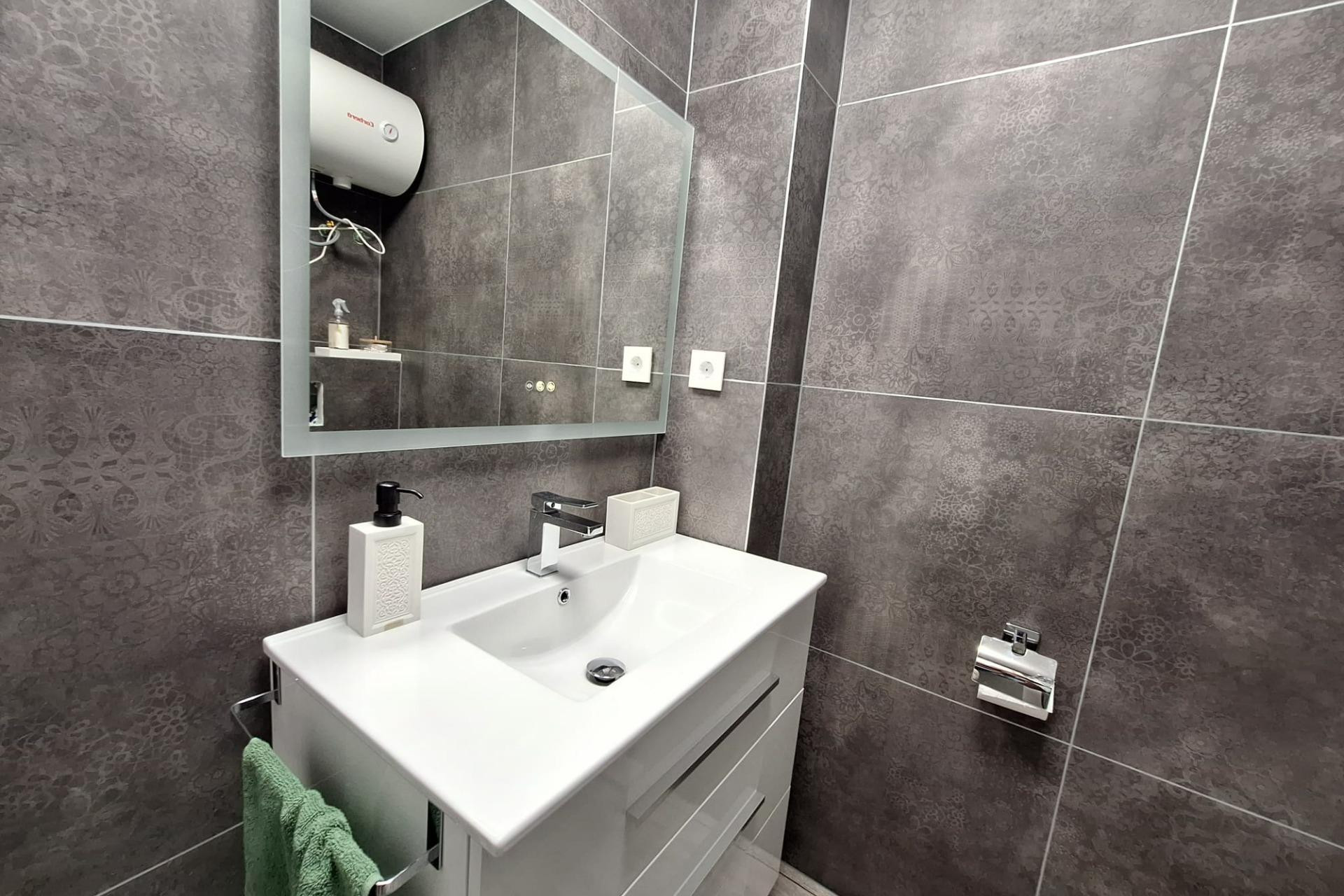 Reventa - Apartamento / piso - Torrevieja - Torretas