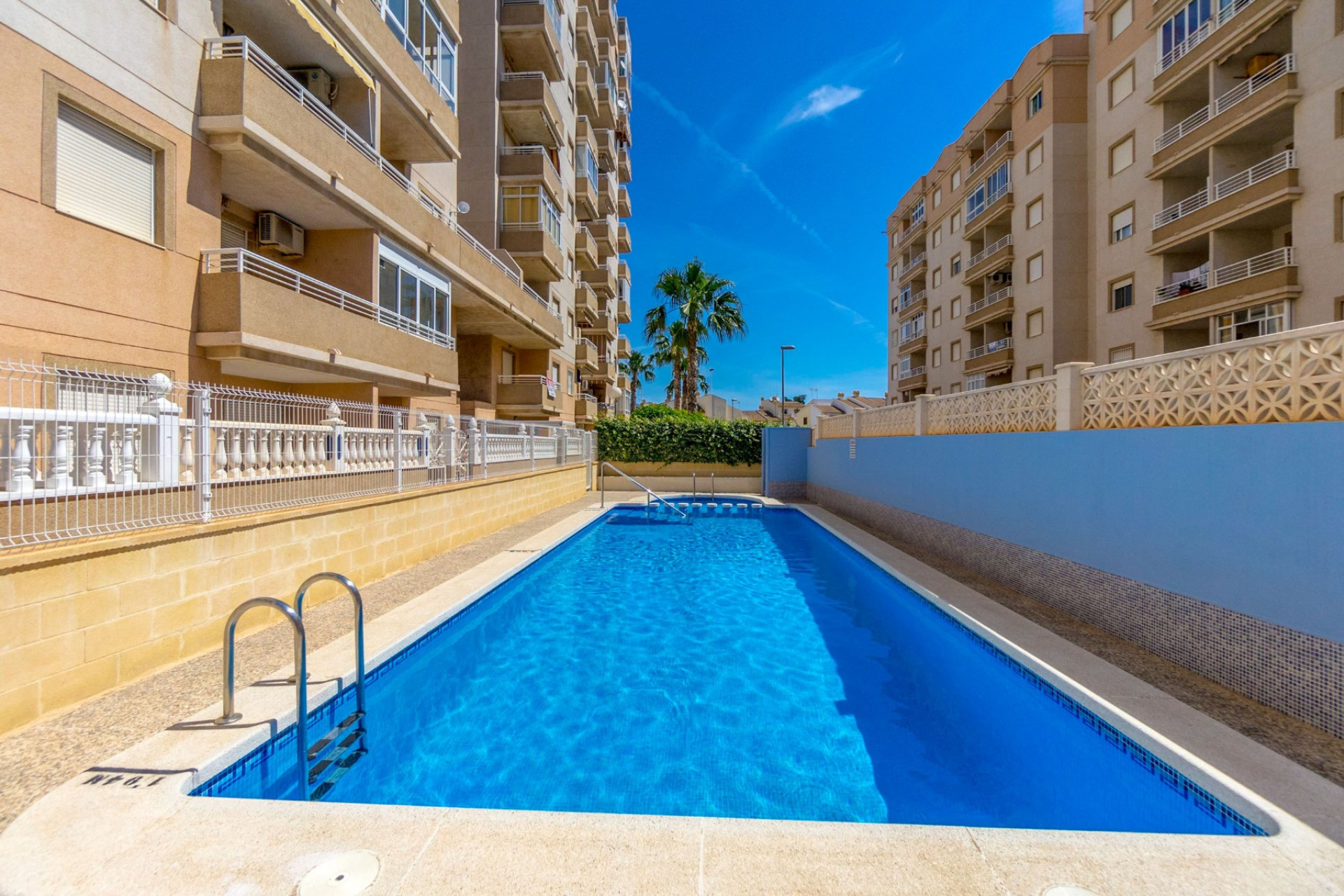 Reventa - Apartamento / piso - Torrevieja - Torrevieja - Centre