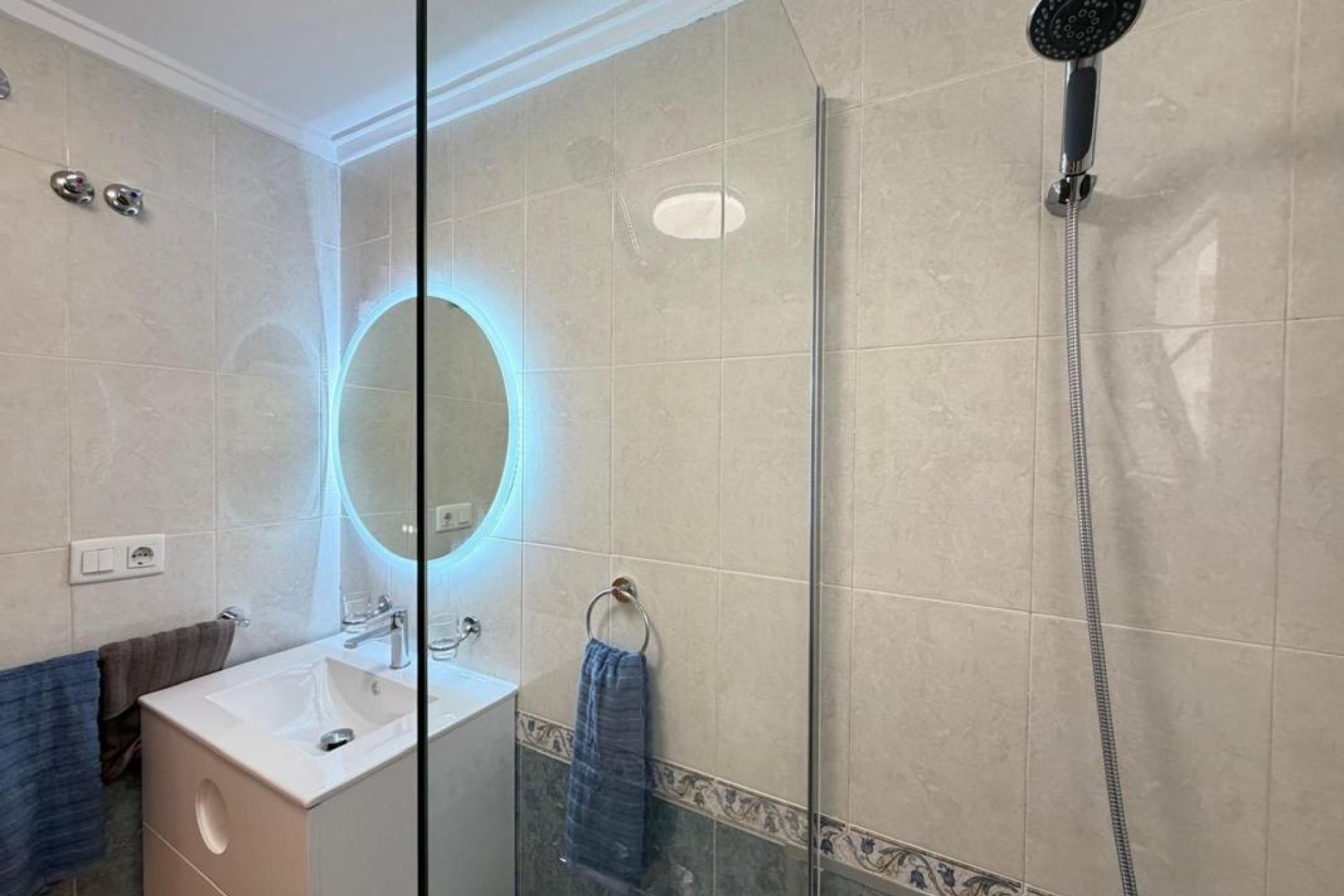Reventa - Apartamento / piso - Torrevieja - torrevieja