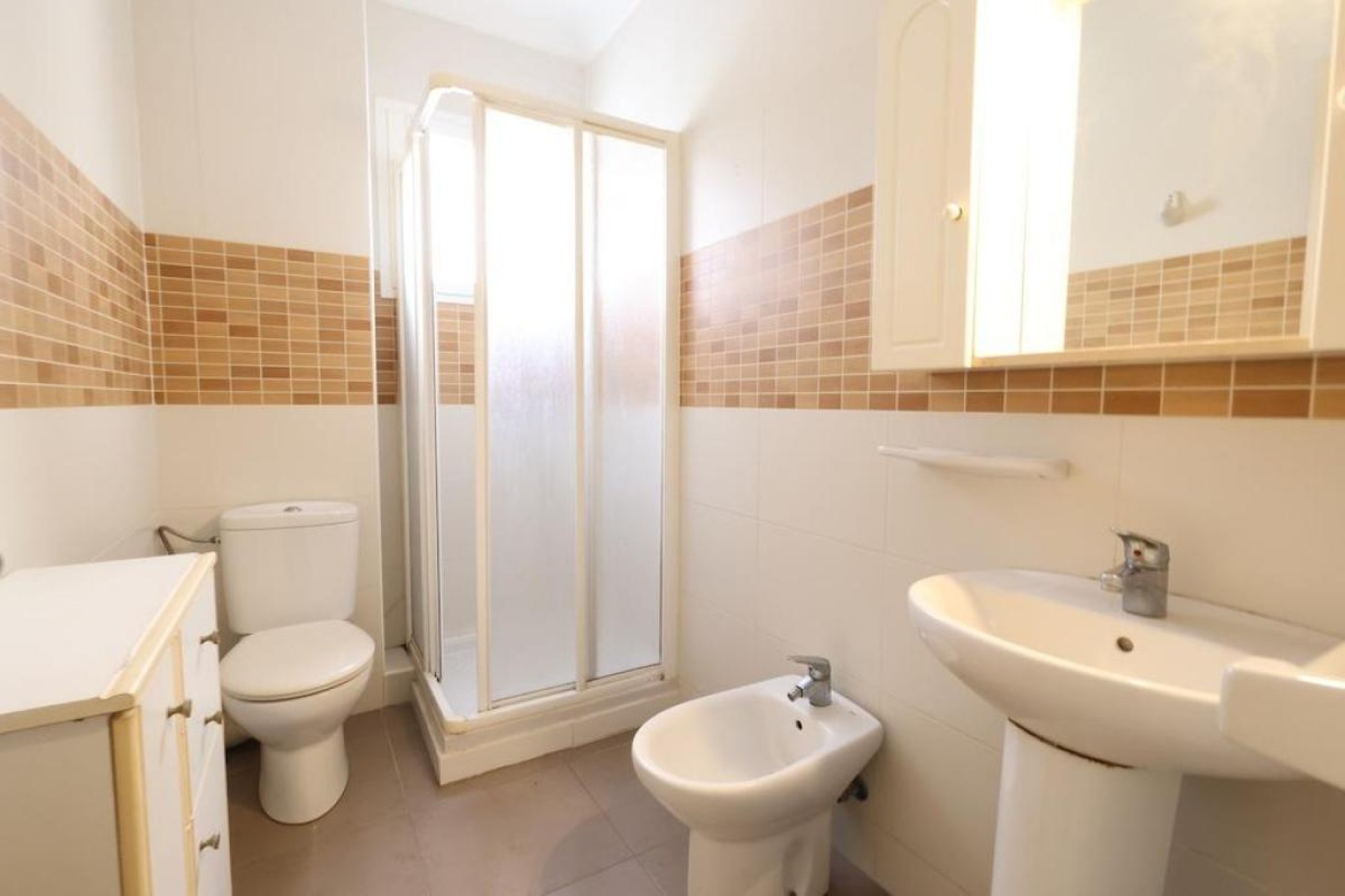 Reventa - Apartamento / piso - Torrevieja - torrevieja