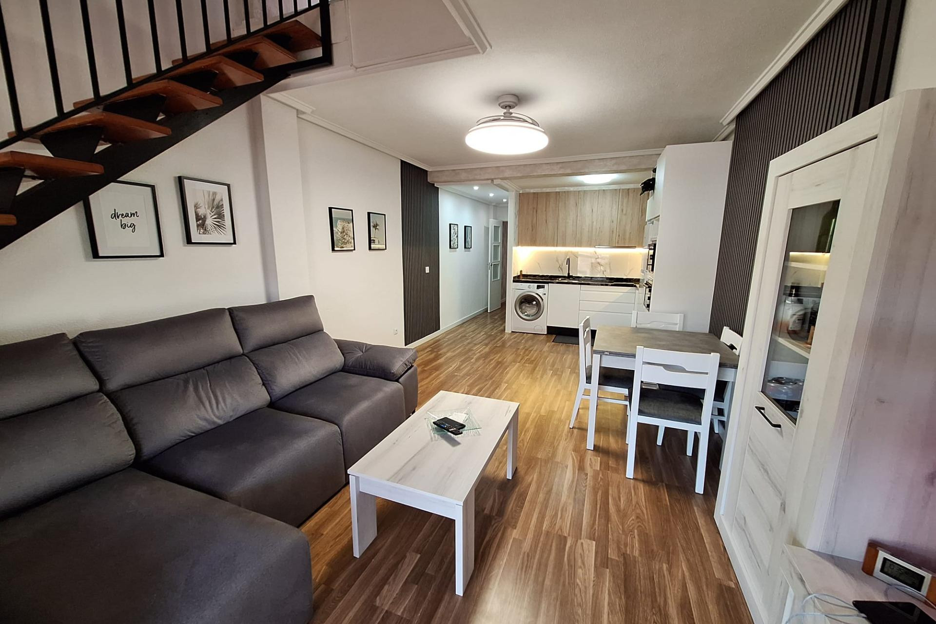 Reventa - Ático Dúplex - Torrevieja - Centro