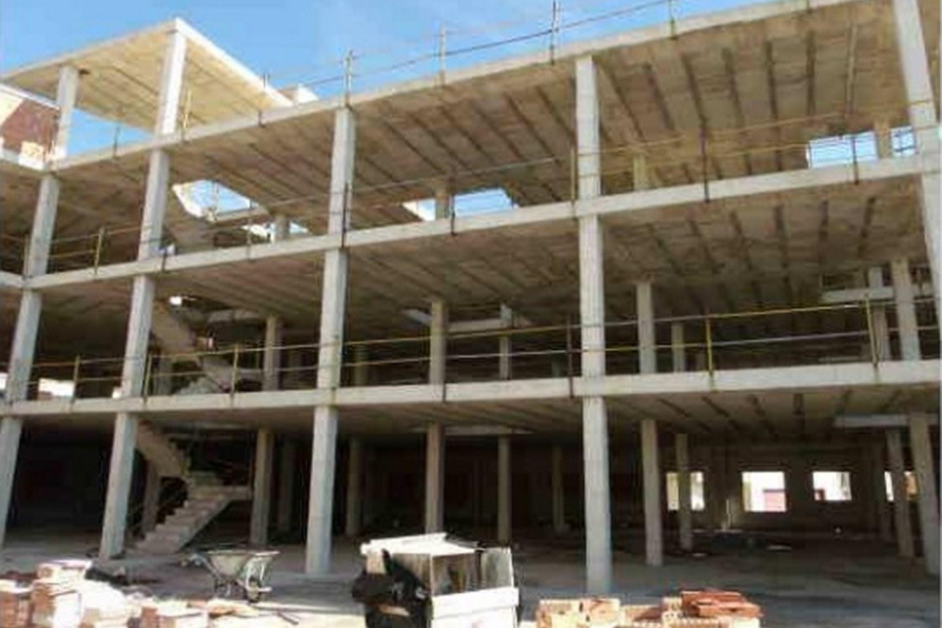 Reventa - Building - Los Montesinos - CENTRO