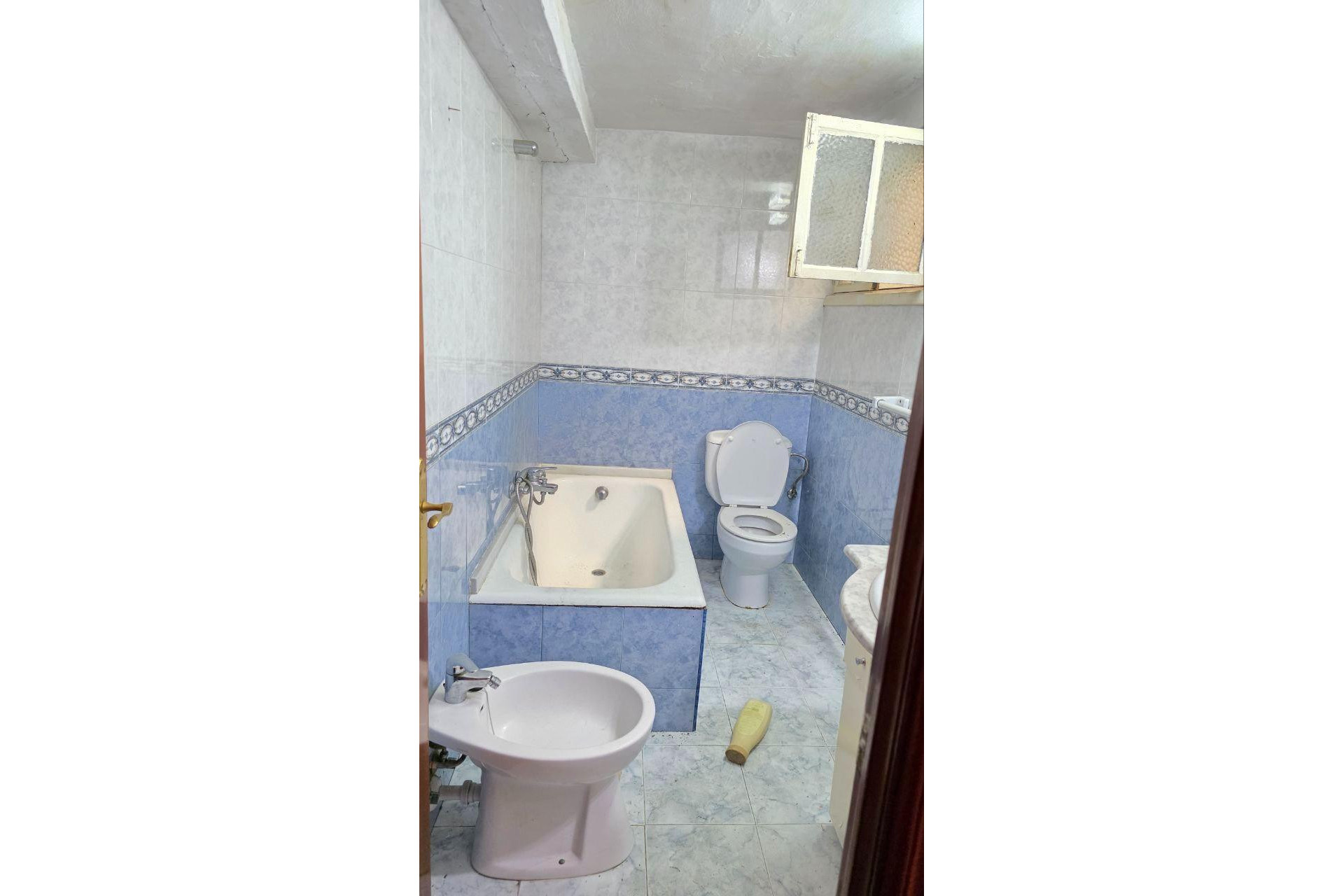 Reventa - Building - Valdes - Luarca - Valdés